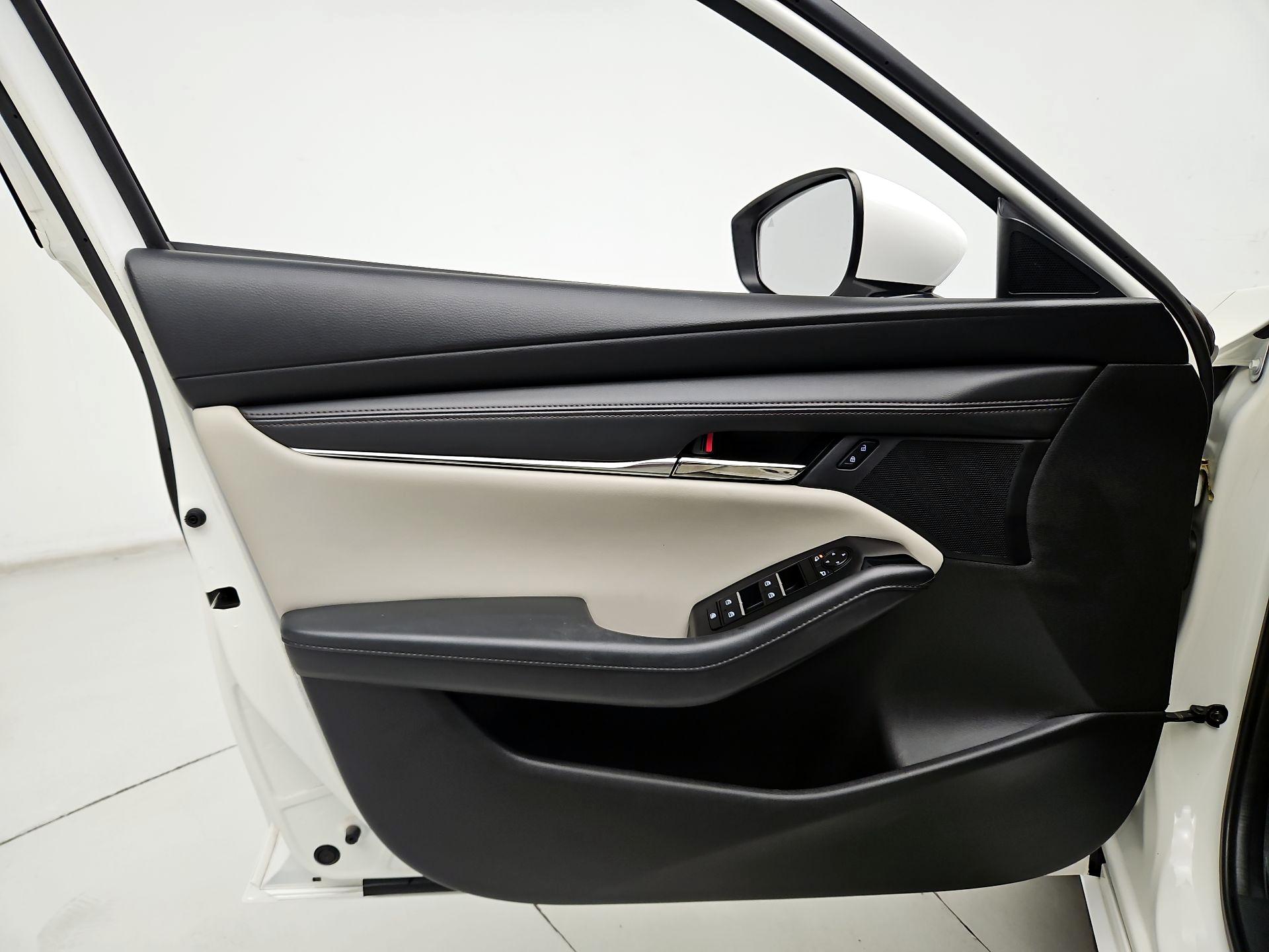 Thumbnail: 2023 Mazda Mazda3 - 12