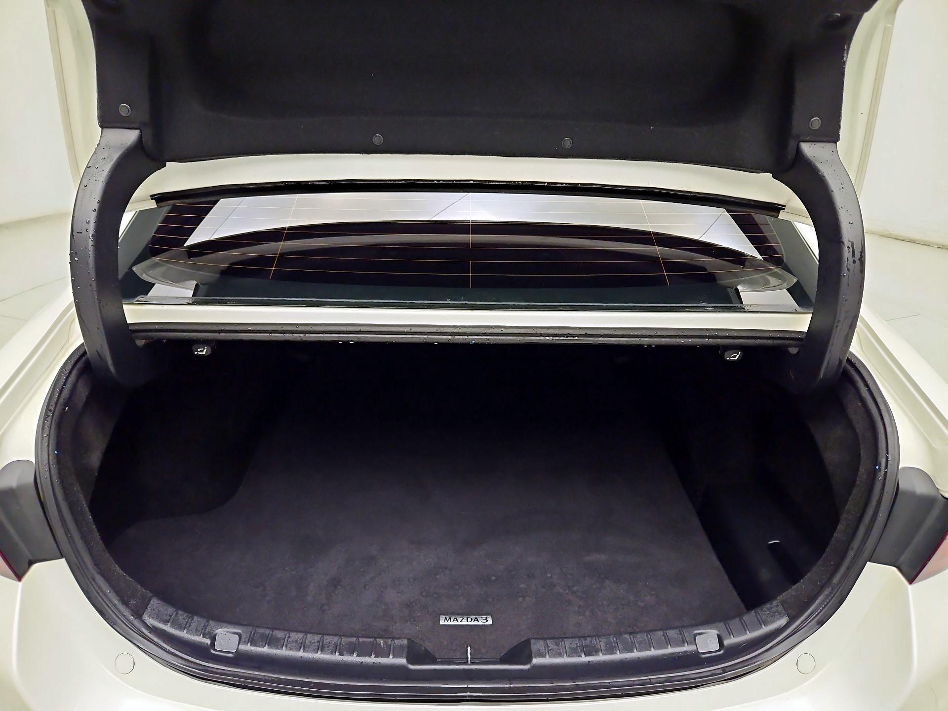 Thumbnail: 2023 Mazda Mazda3 - 18