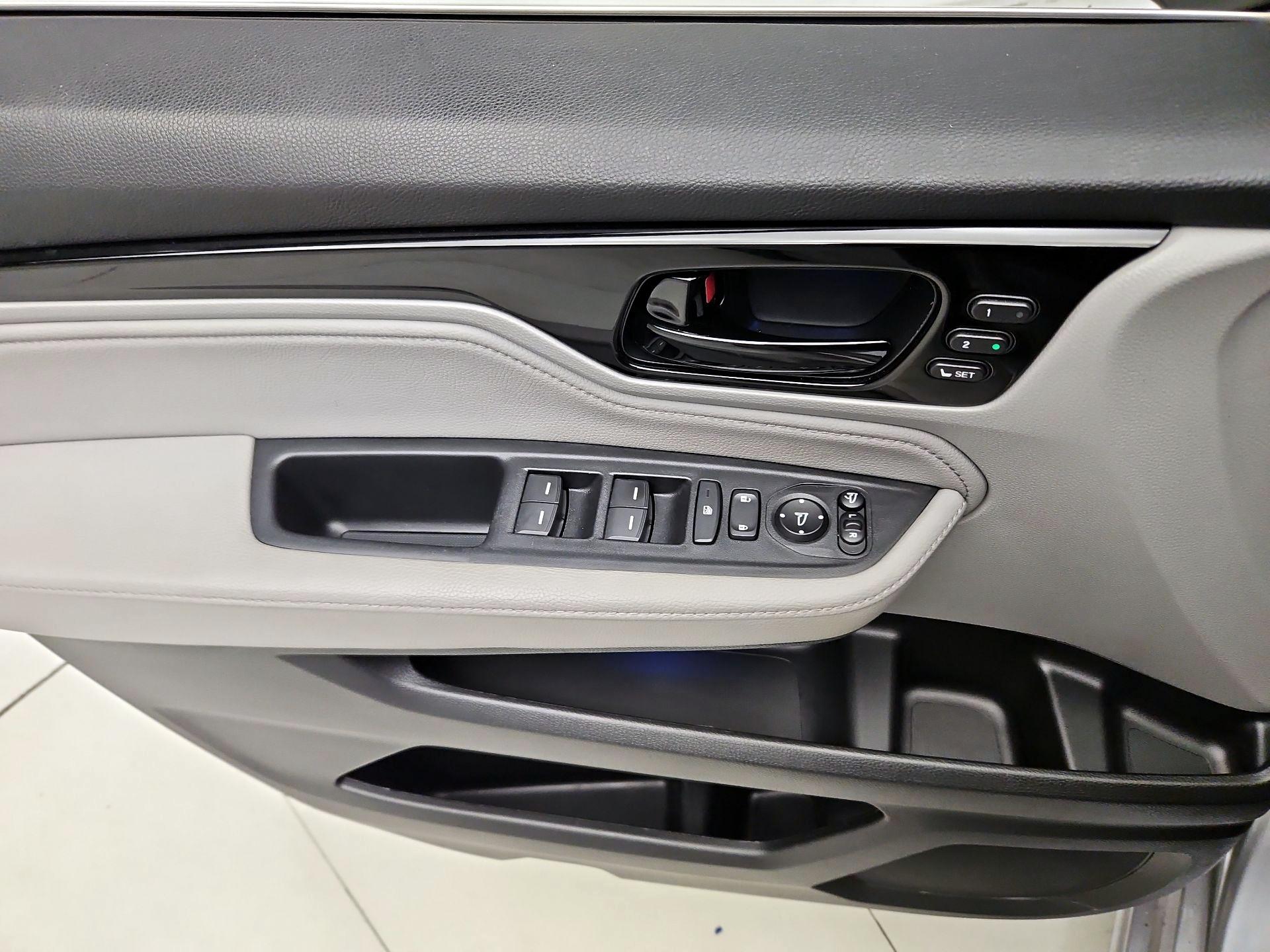 Thumbnail: 2023 Honda Odyssey - 12