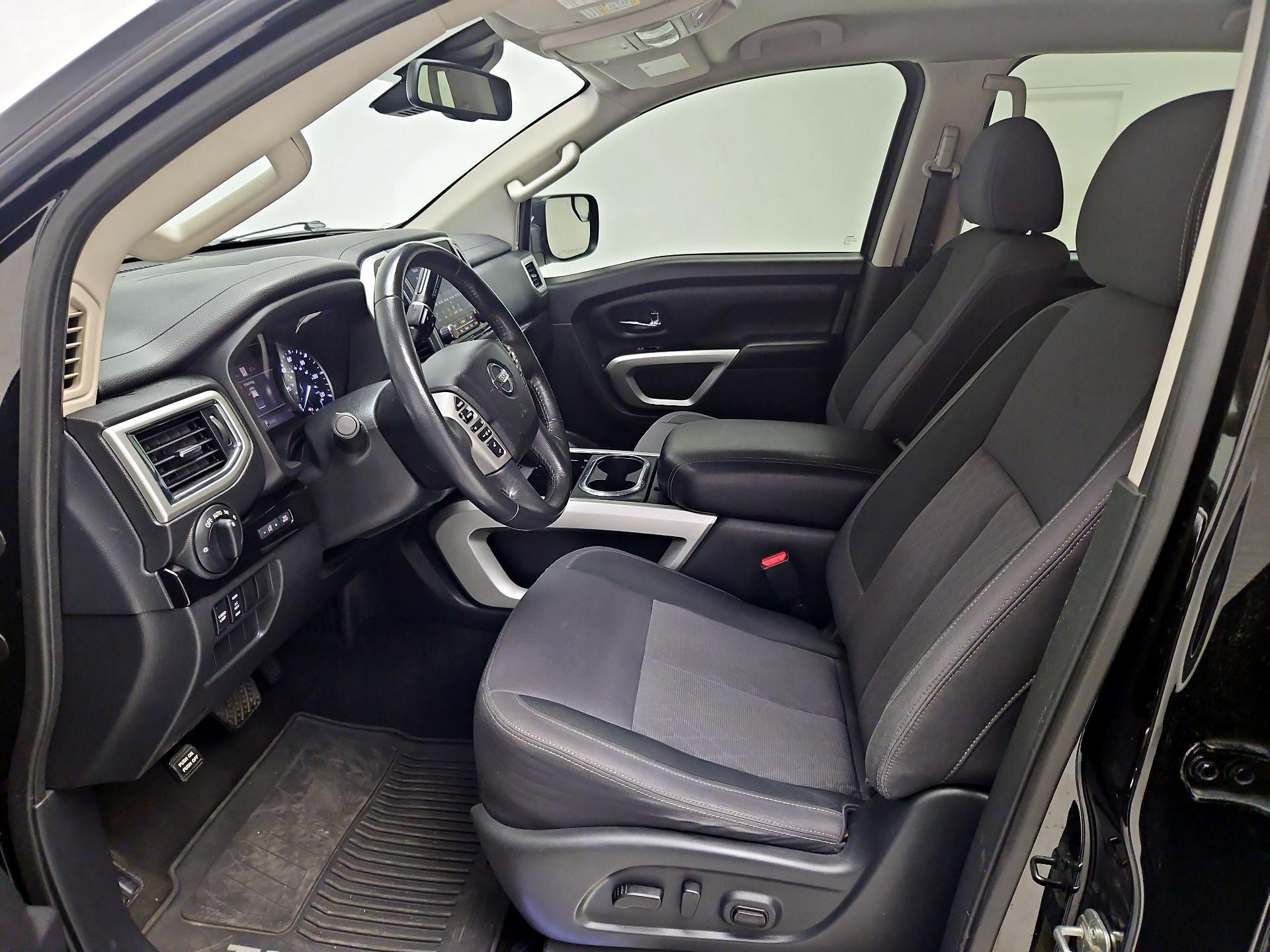 Thumbnail: 2020 Nissan Titan - 11