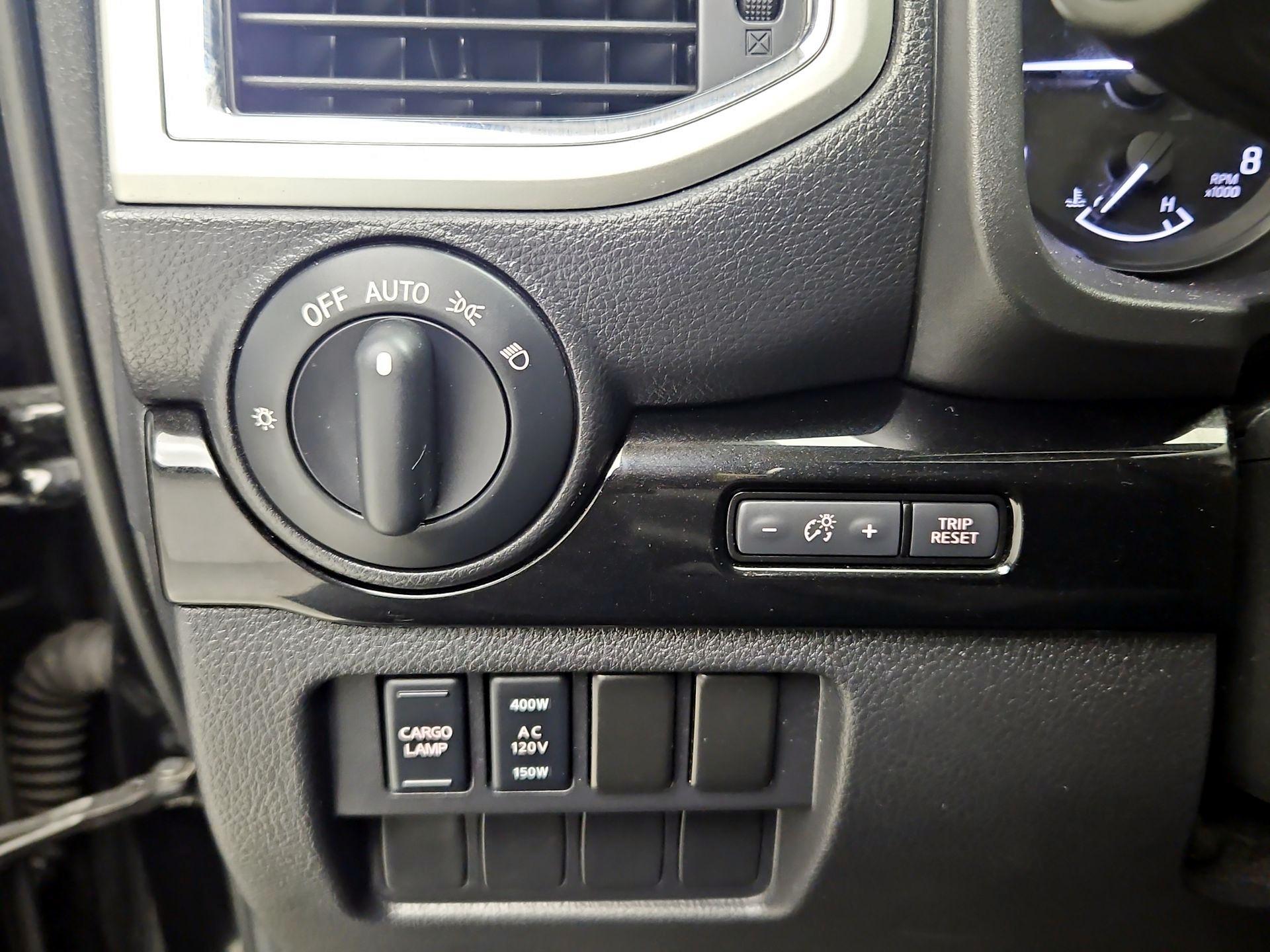 Thumbnail: 2020 Nissan Titan - 13