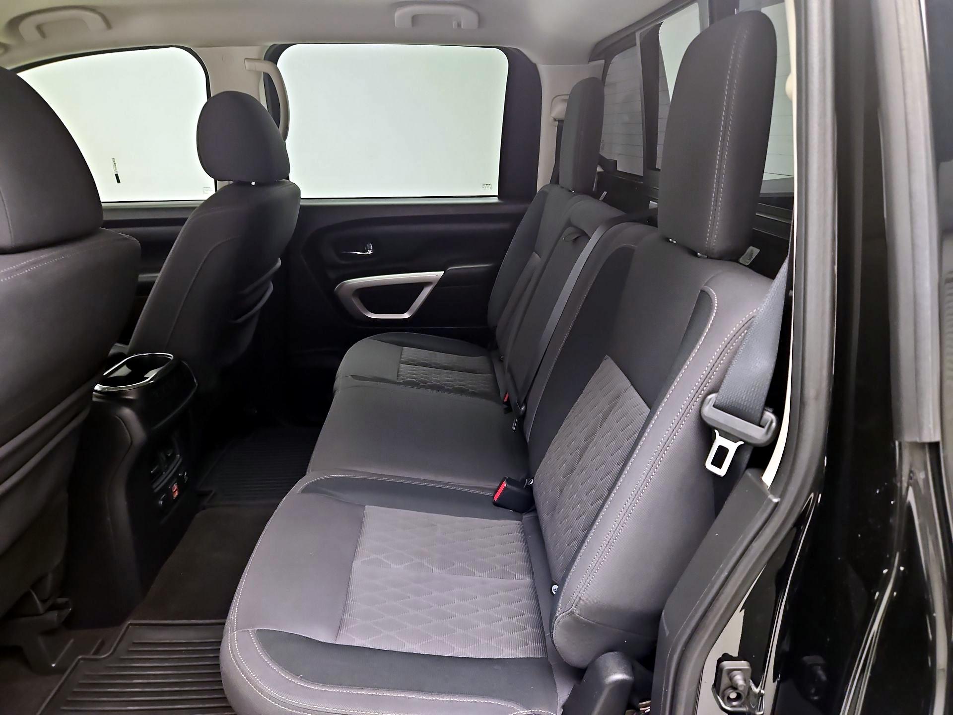 Thumbnail: 2020 Nissan Titan - 20