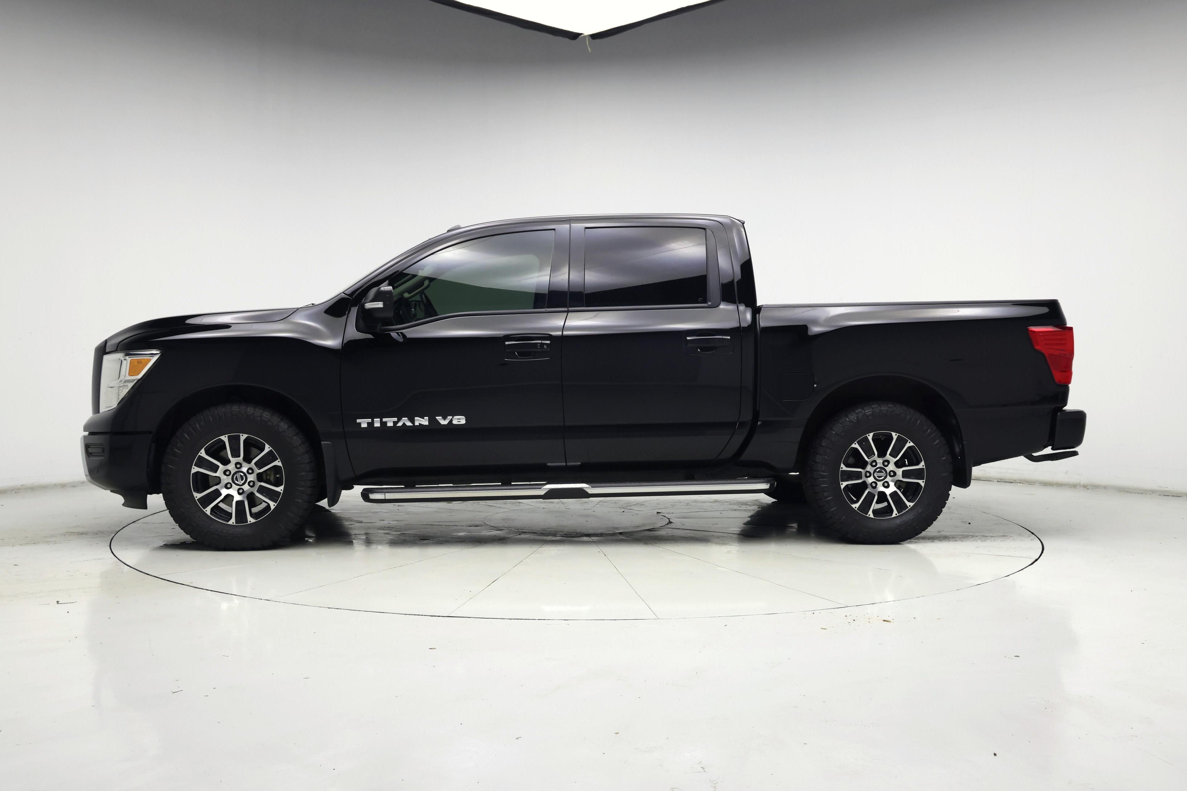 Thumbnail: 2020 Nissan Titan - 3