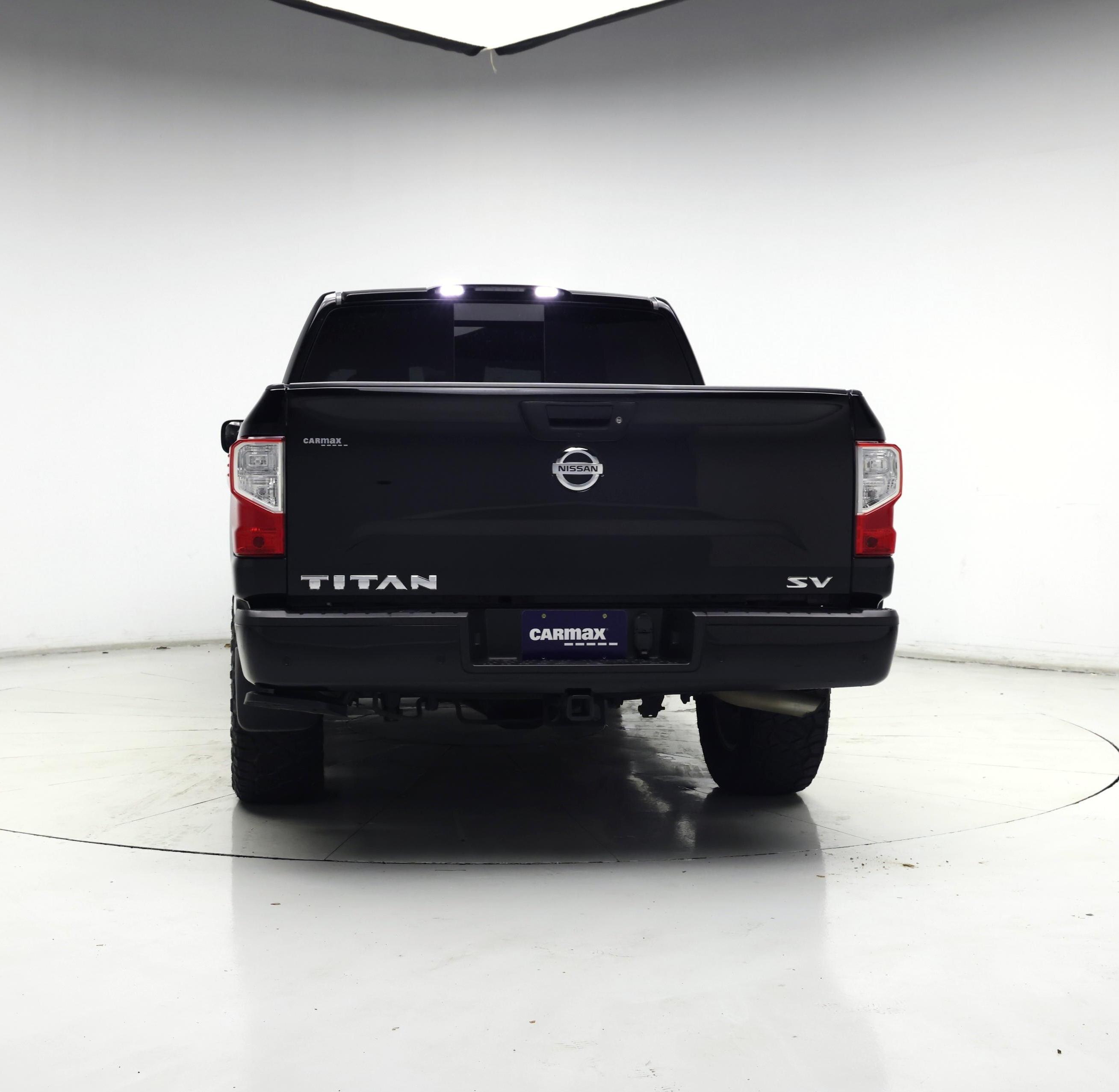 Thumbnail: 2020 Nissan Titan - 6