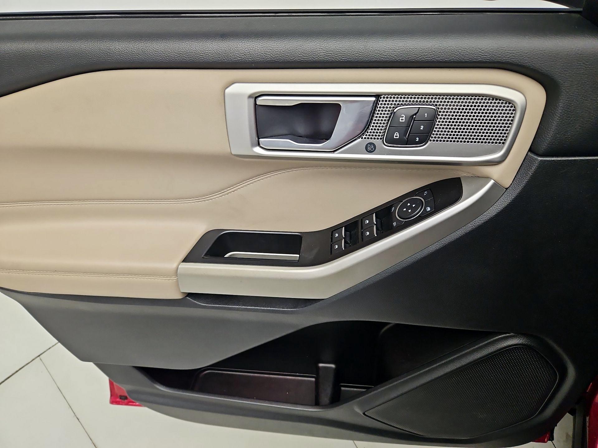 Thumbnail: 2020 Ford Explorer - 12