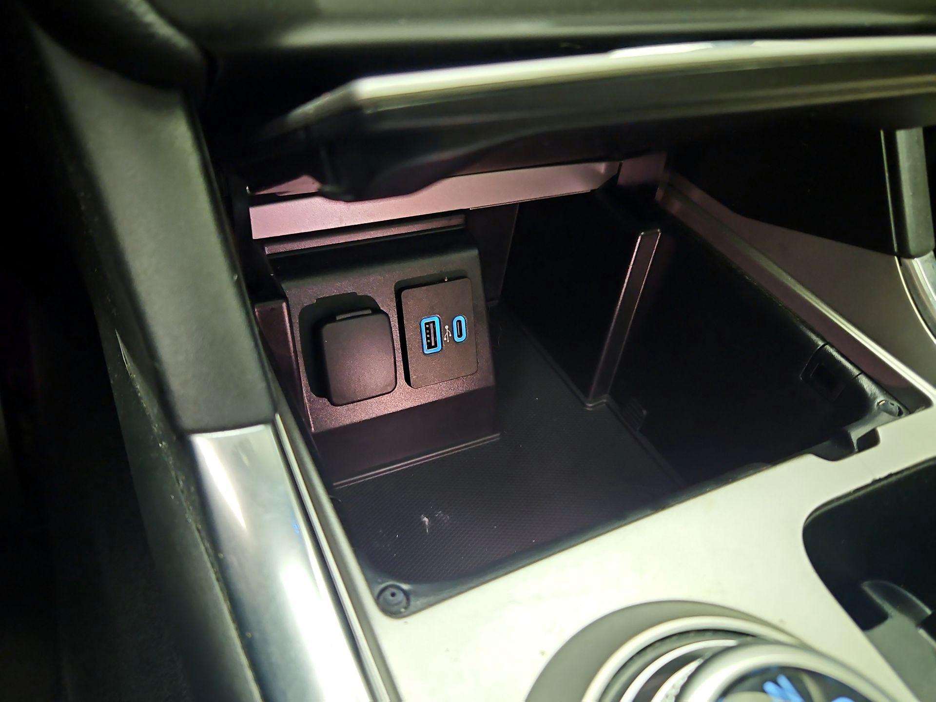 Thumbnail: 2020 Ford Explorer - 19