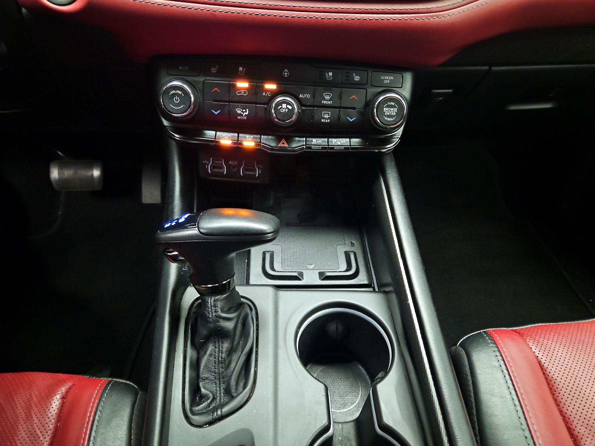 Thumbnail: 2021 Dodge Durango - 17