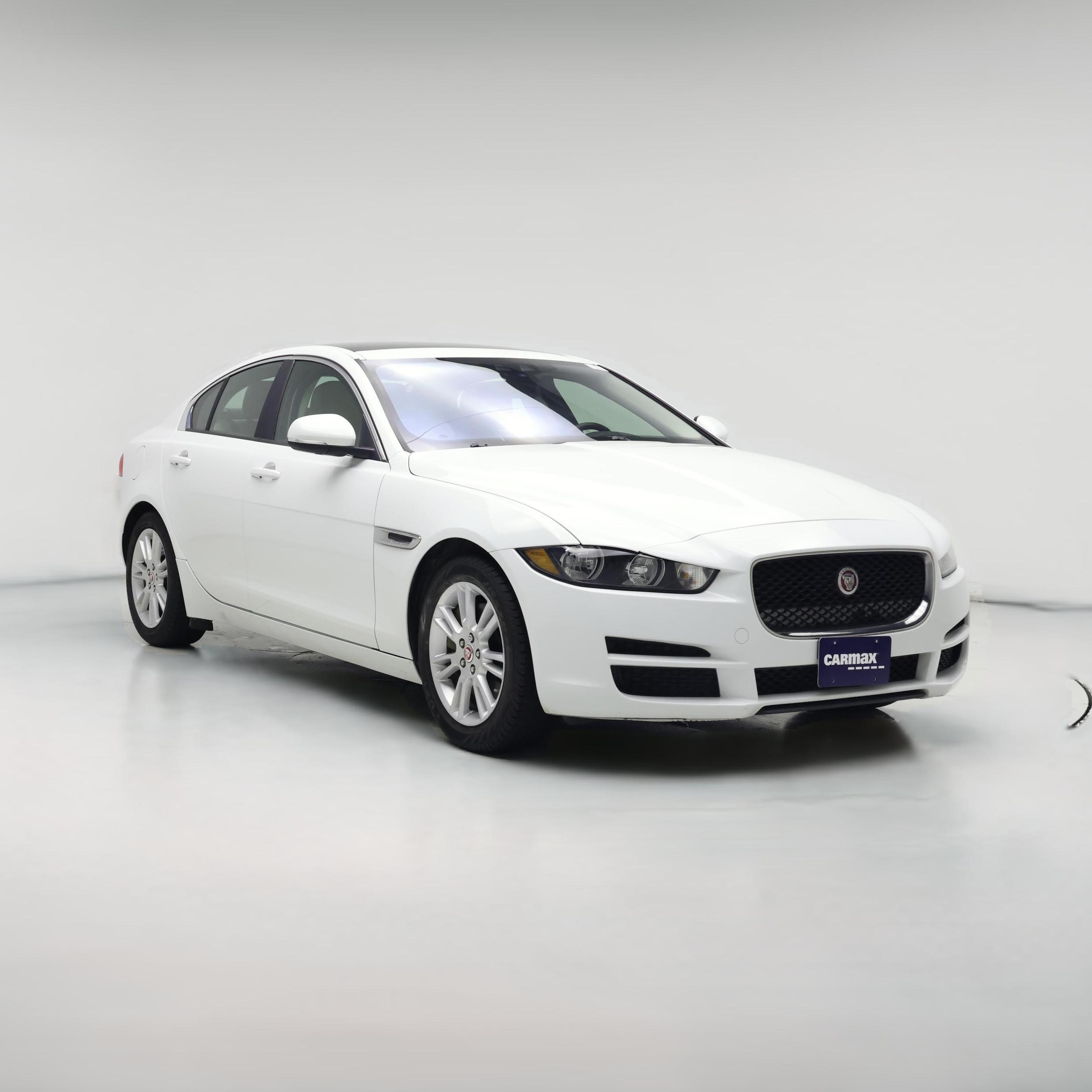 Thumbnail: 2017 Jaguar XE - 1