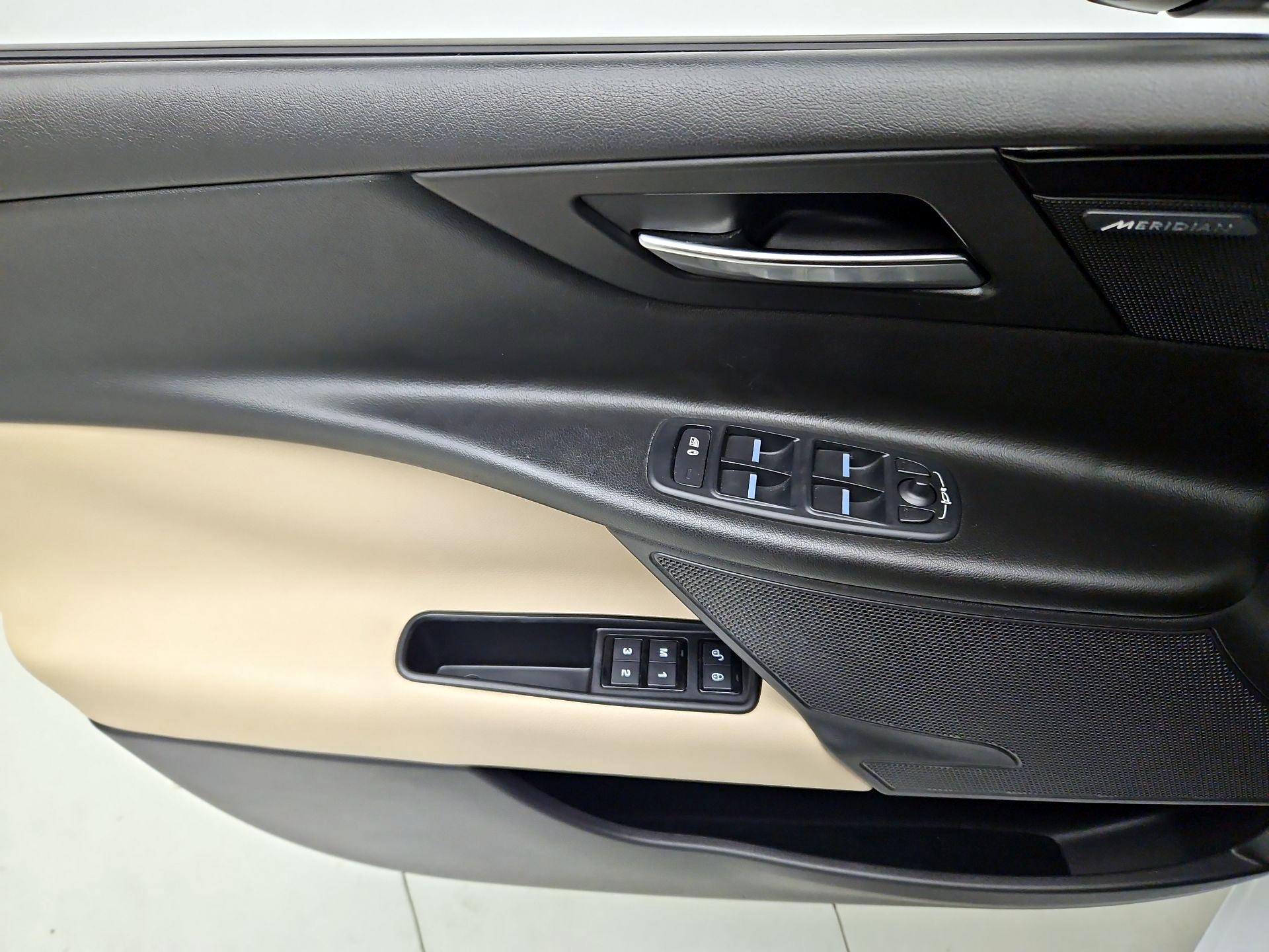 Thumbnail: 2017 Jaguar XE - 12