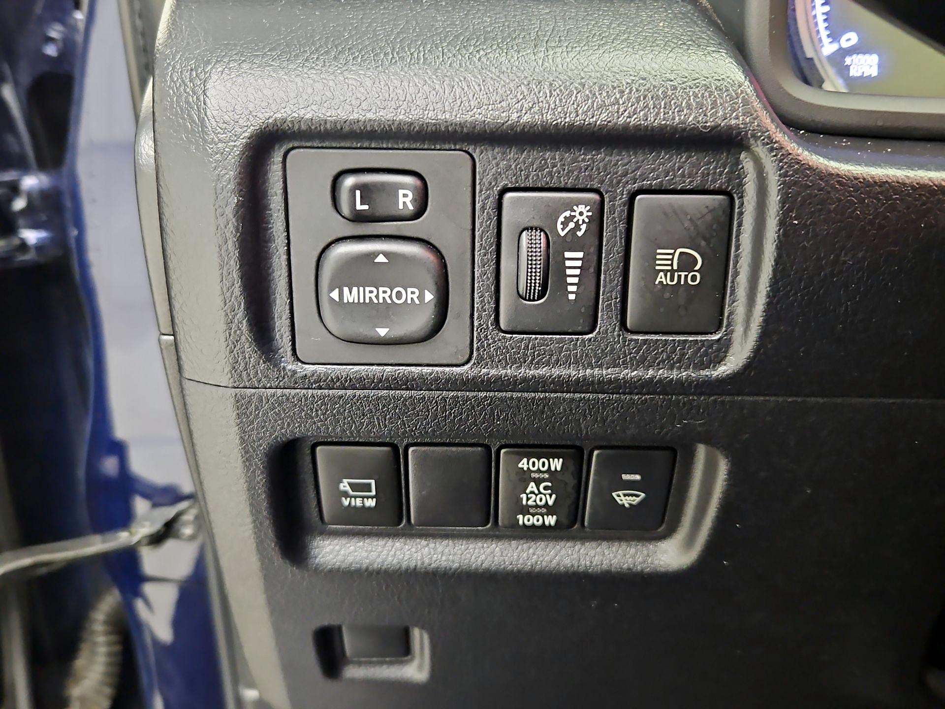 Thumbnail: 2022 Toyota 4Runner - 13