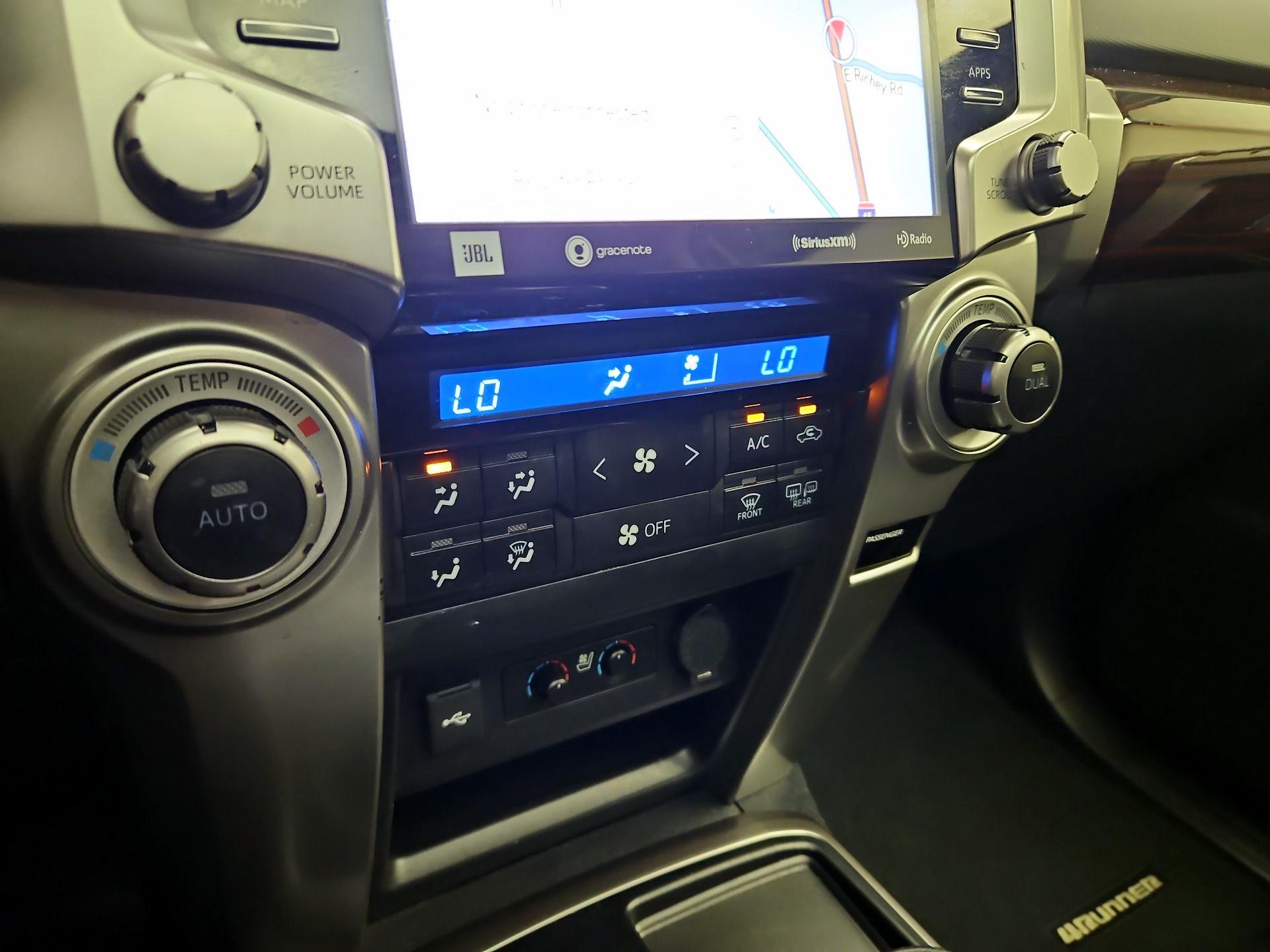 Thumbnail: 2022 Toyota 4Runner - 17