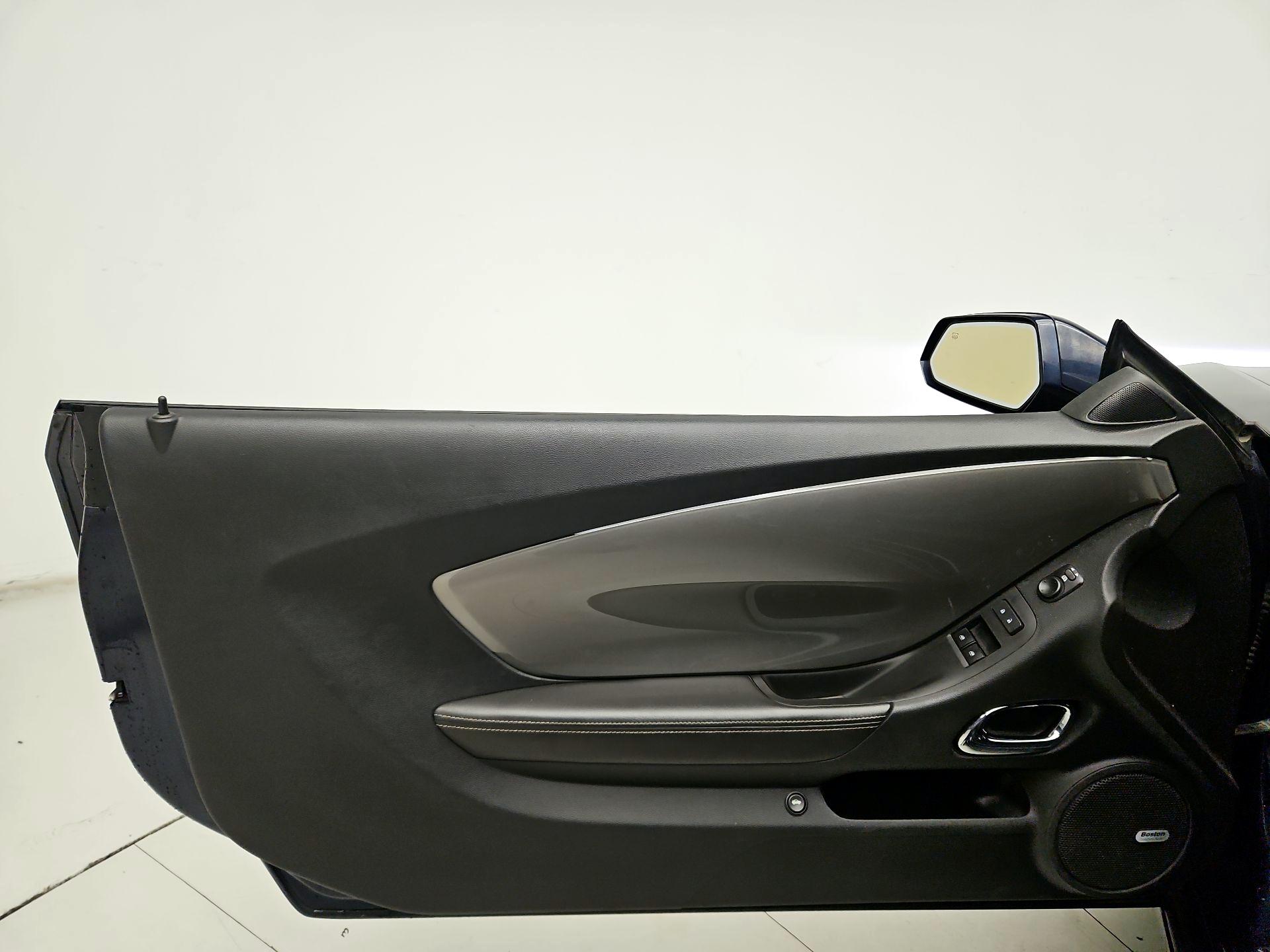 Thumbnail: 2015 Chevrolet Camaro - 12