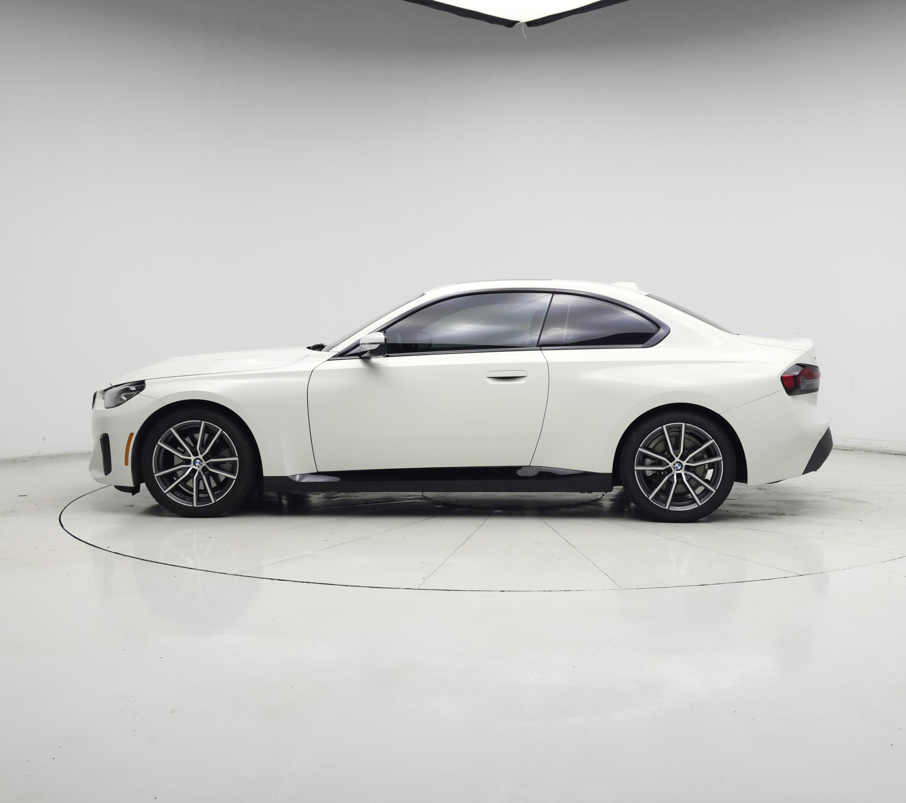 Thumbnail: 2023 BMW 2 Series - 3