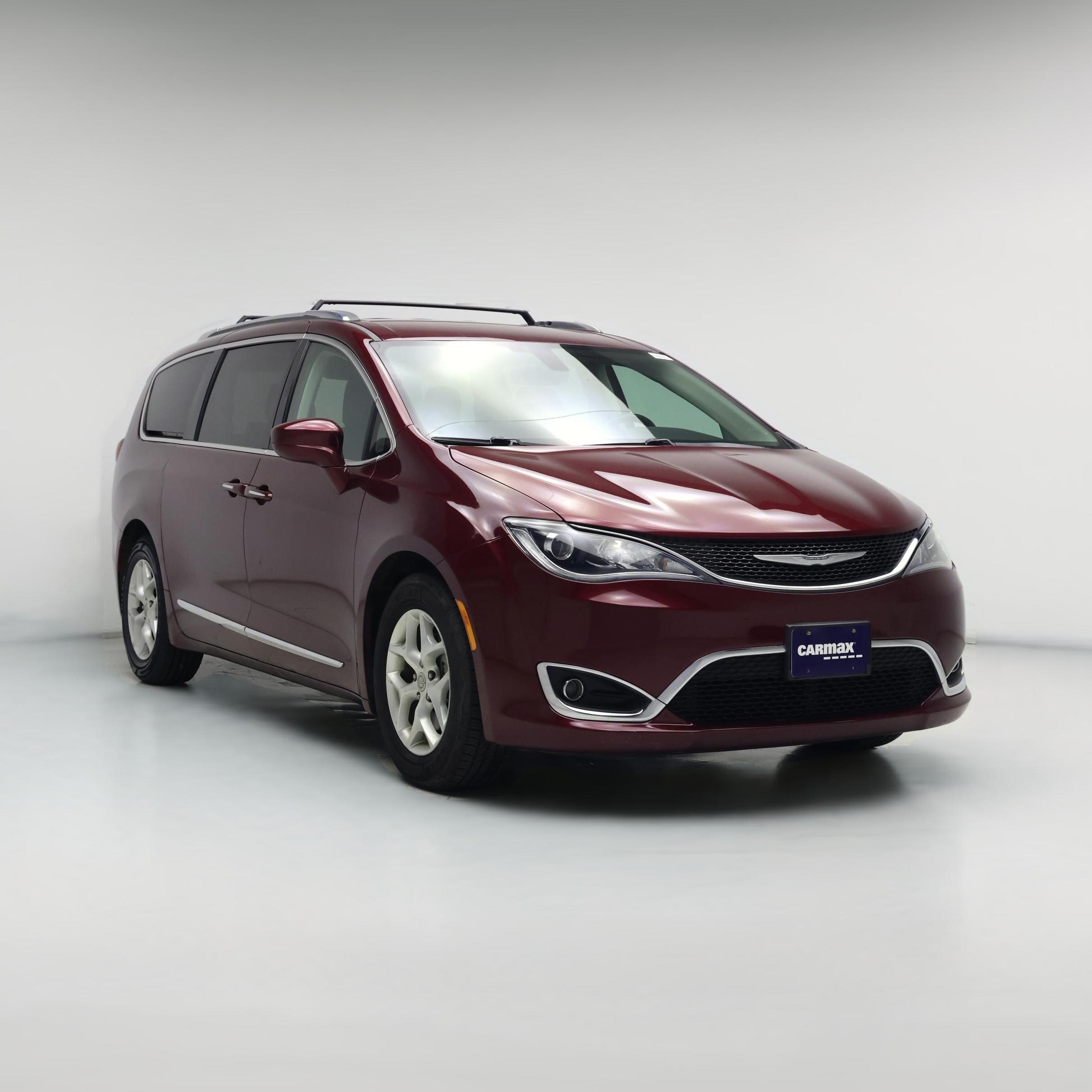Thumbnail: 2017 Chrysler Pacifica - 1