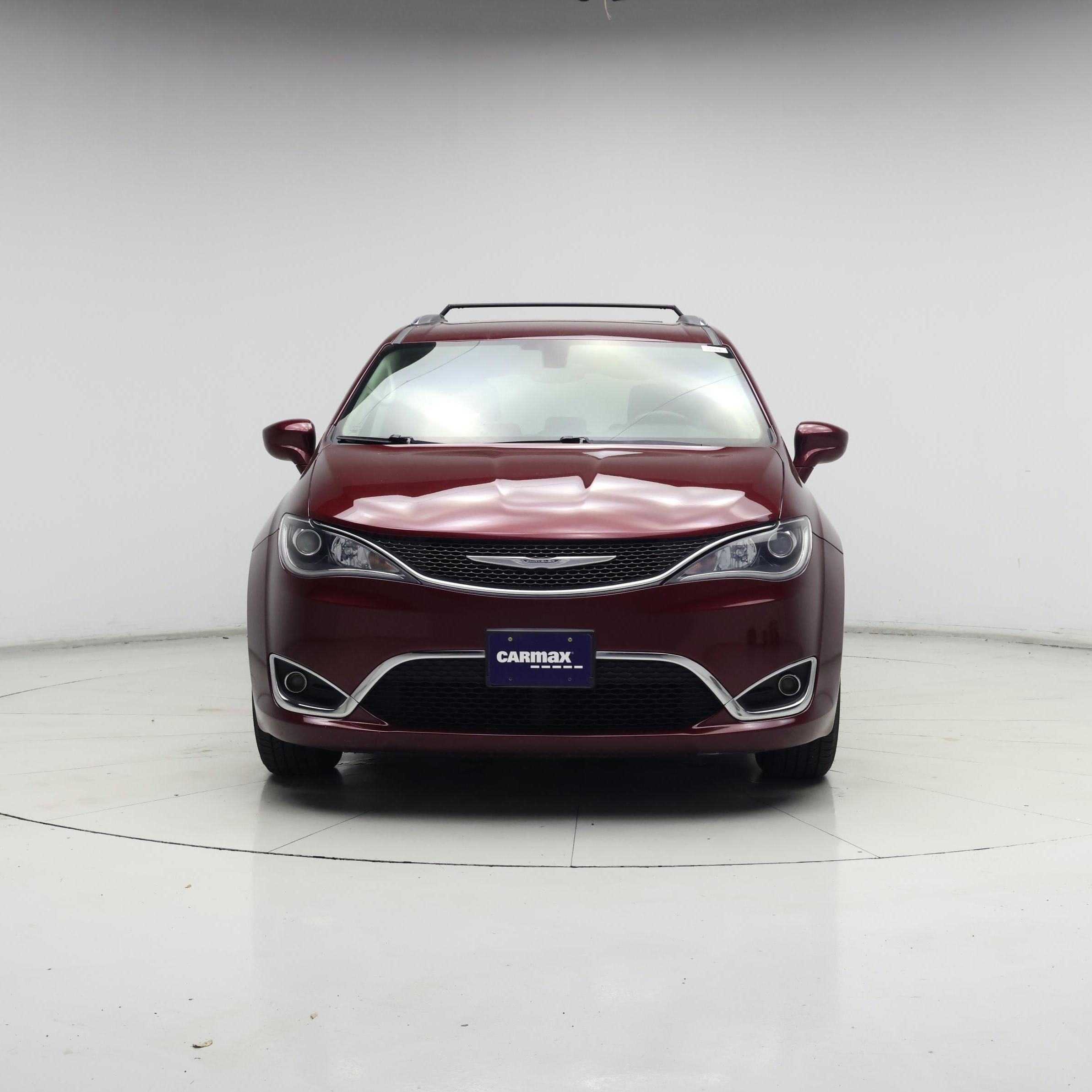 Thumbnail: 2017 Chrysler Pacifica - 5