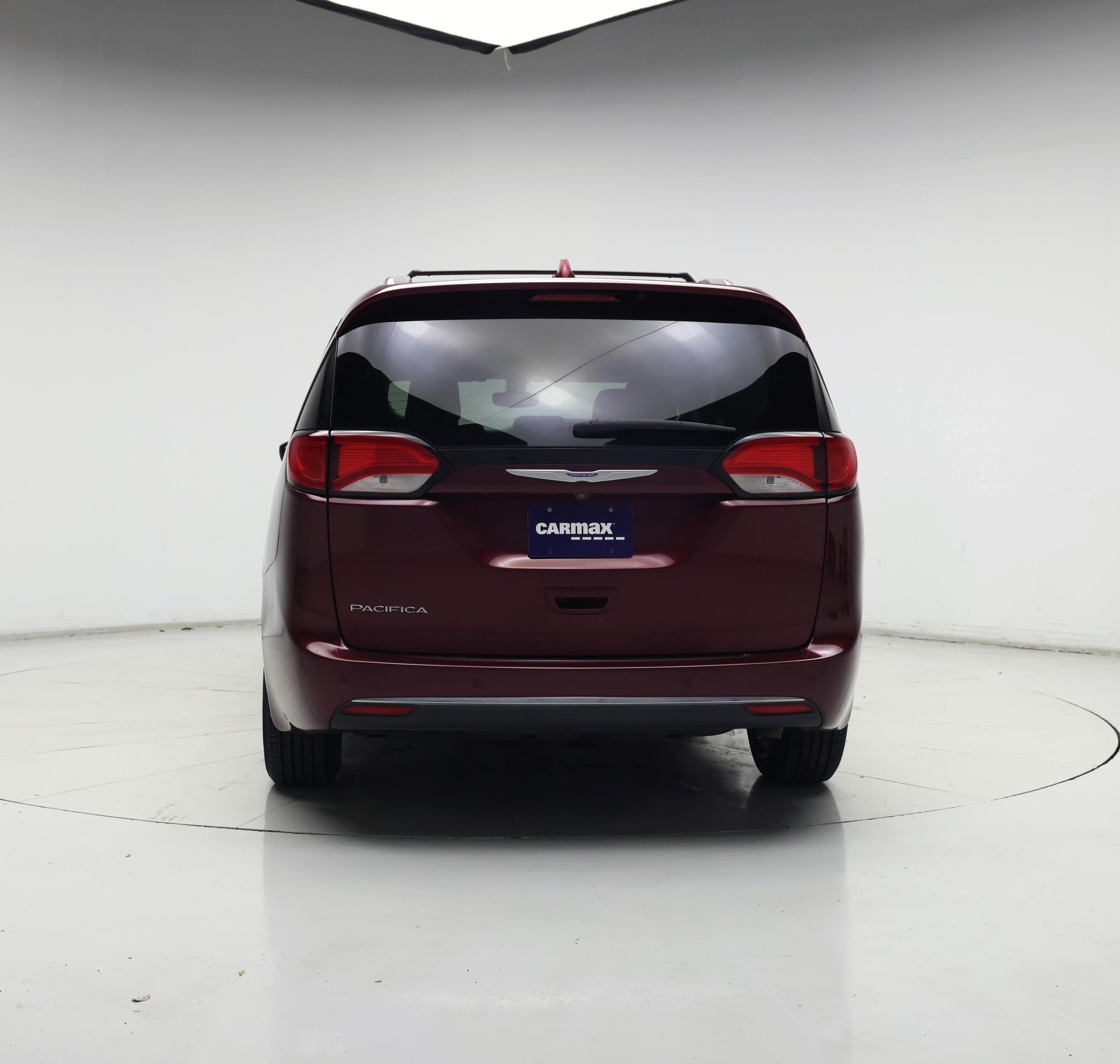 Thumbnail: 2017 Chrysler Pacifica - 6