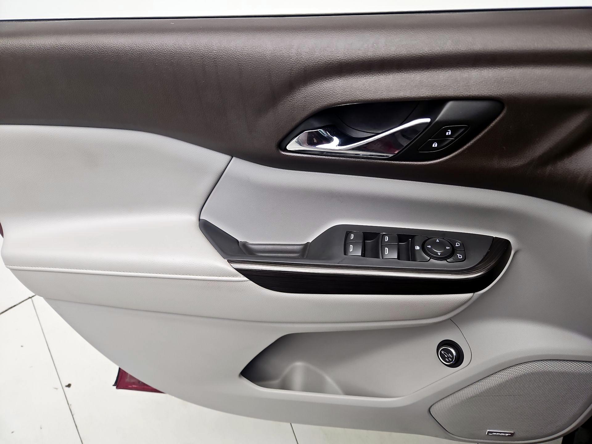 Thumbnail: 2018 GMC Acadia - 12