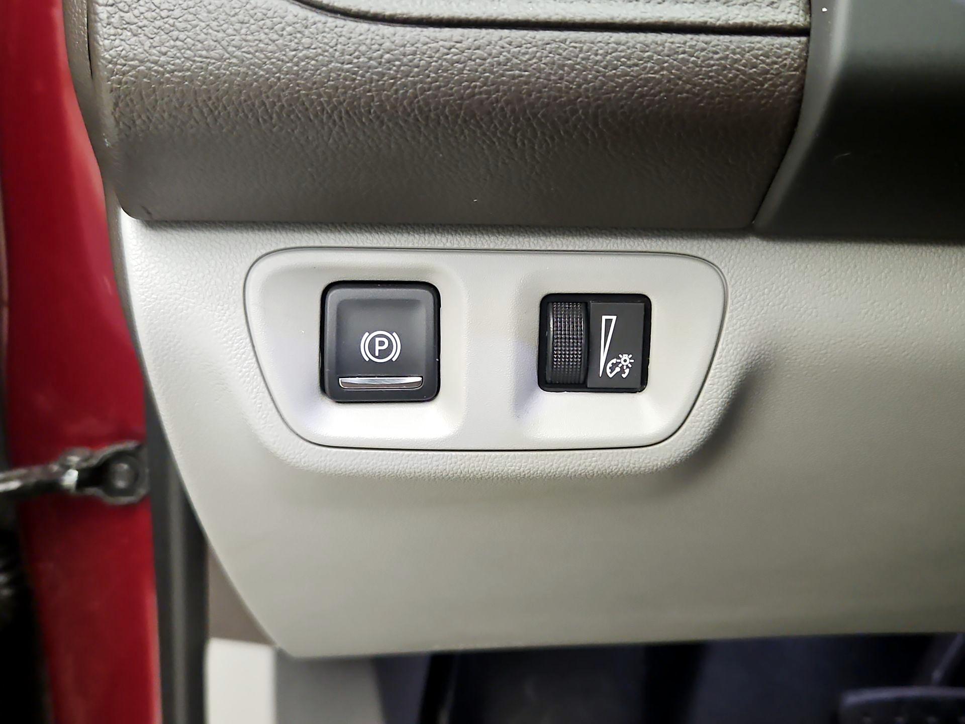 Thumbnail: 2018 GMC Acadia - 13