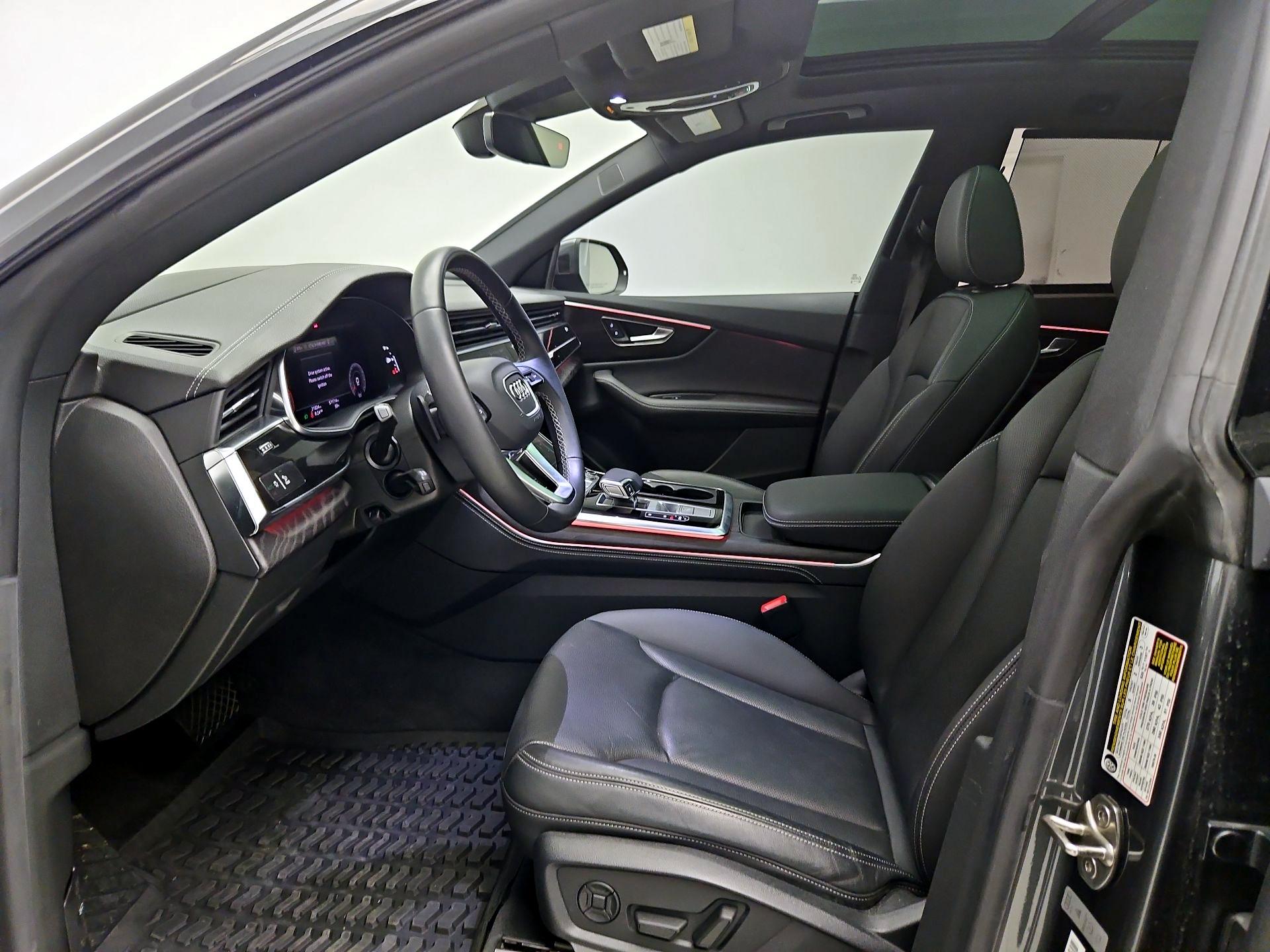 Thumbnail: 2023 Audi Q8 - 11