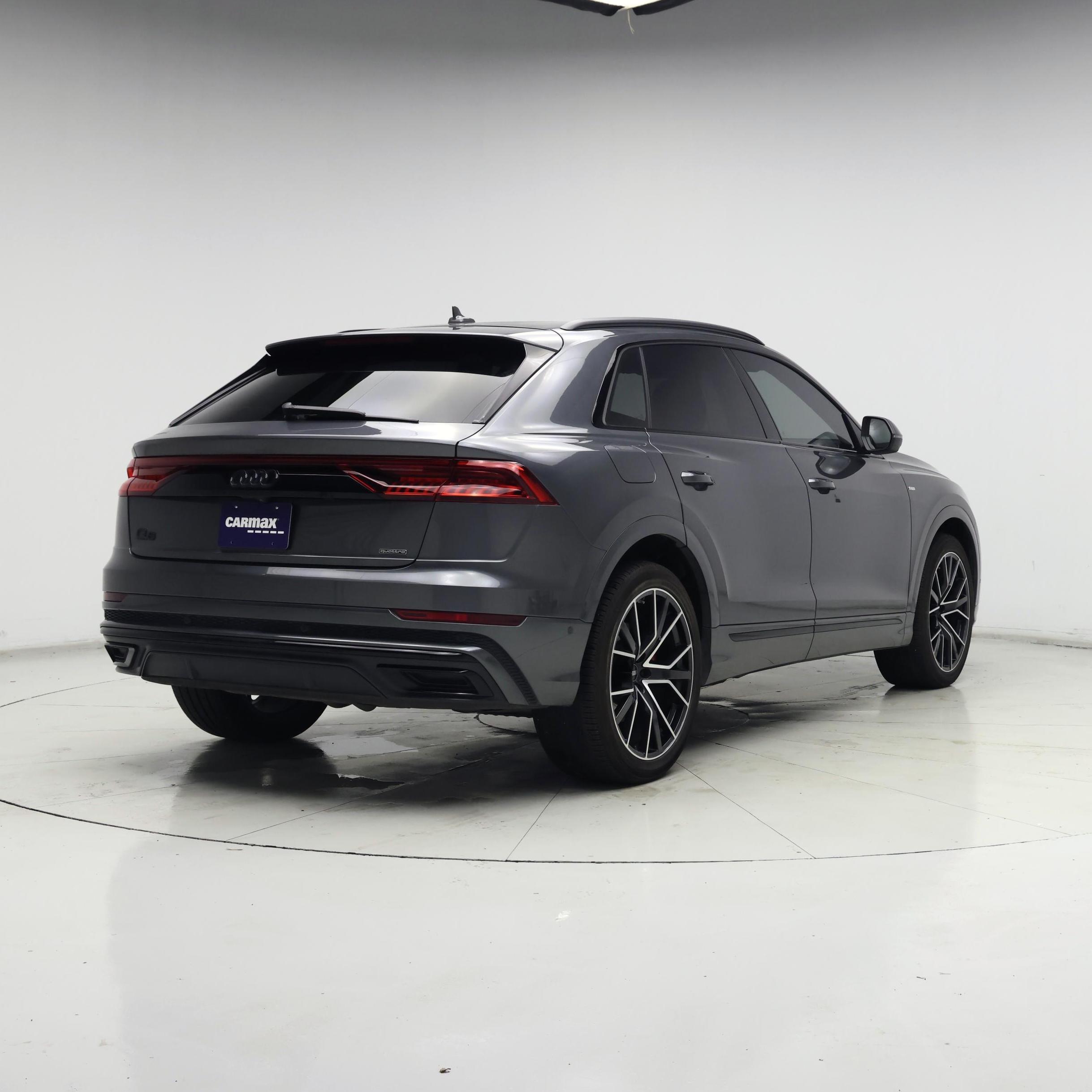 Thumbnail: 2023 Audi Q8 - 8