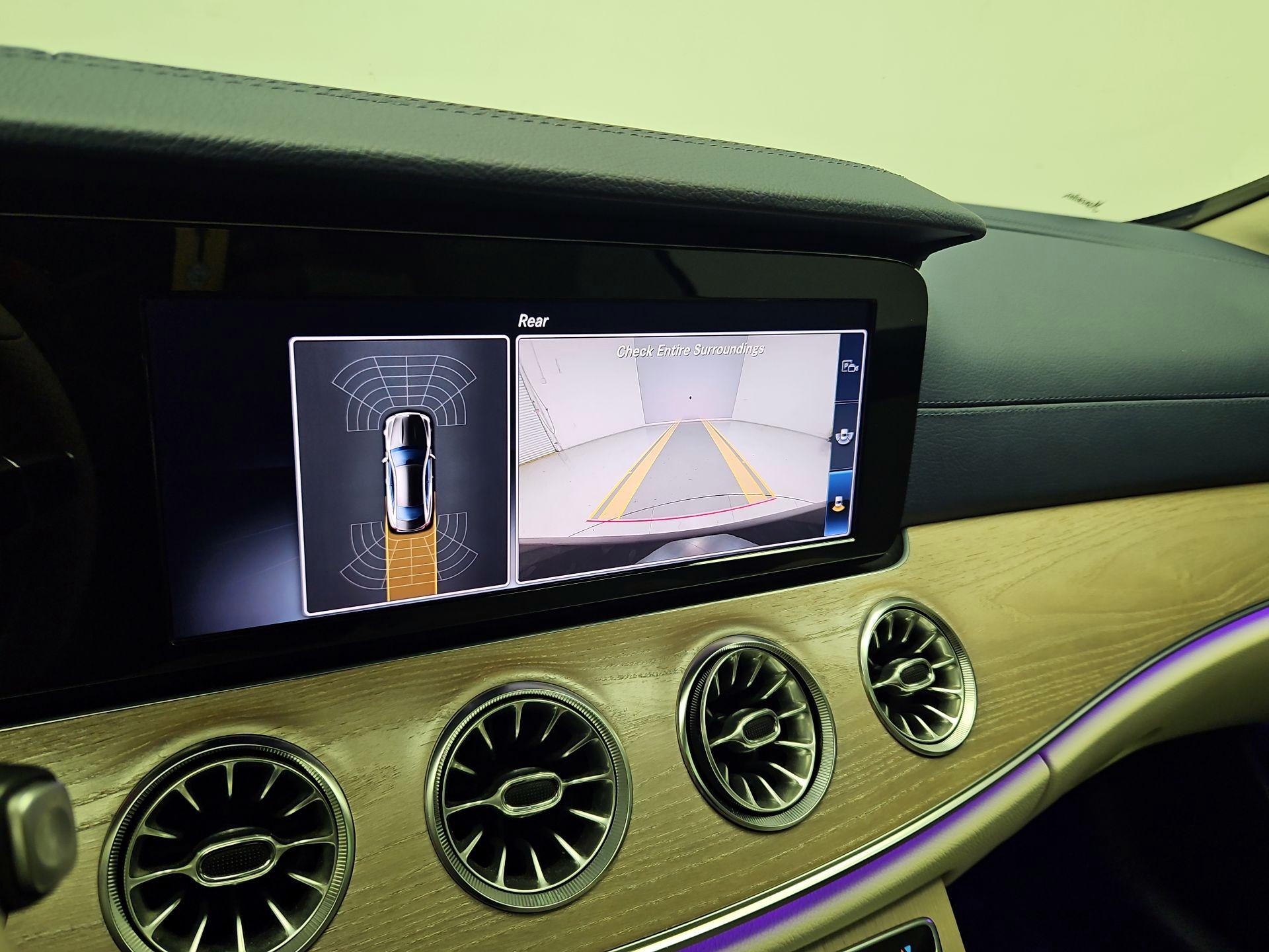 Thumbnail: 2018 Mercedes-Benz E-Class - 15