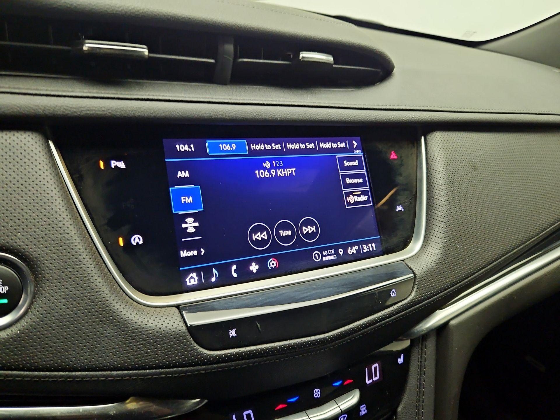 Thumbnail: 2023 Cadillac XT6 - 15