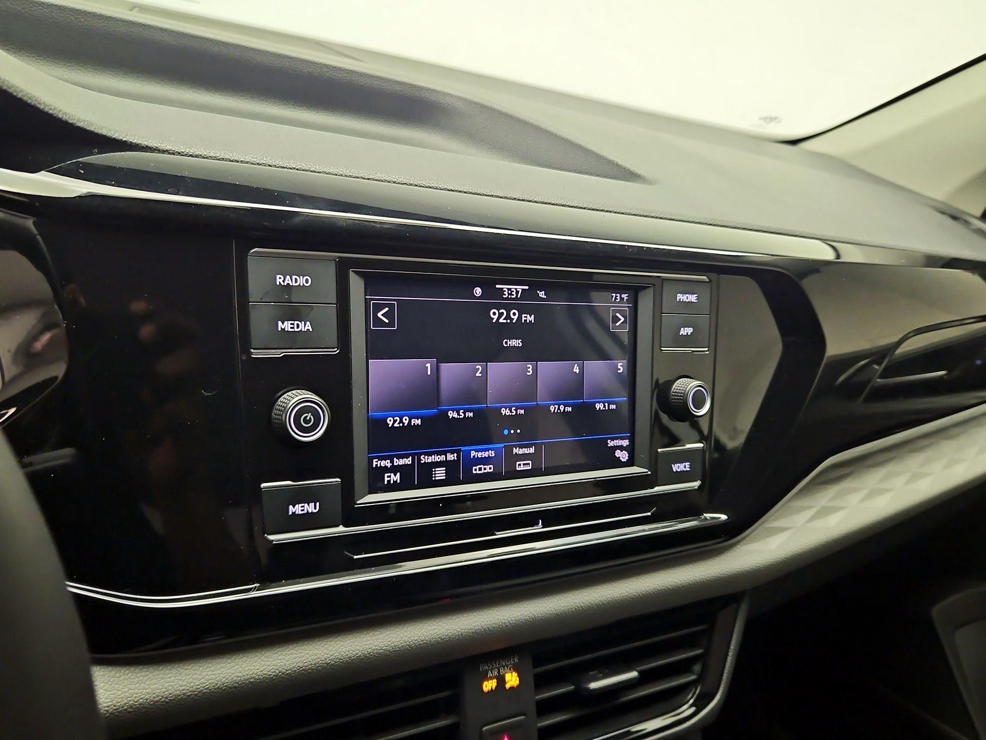 Thumbnail: 2023 Volkswagen Taos - 15