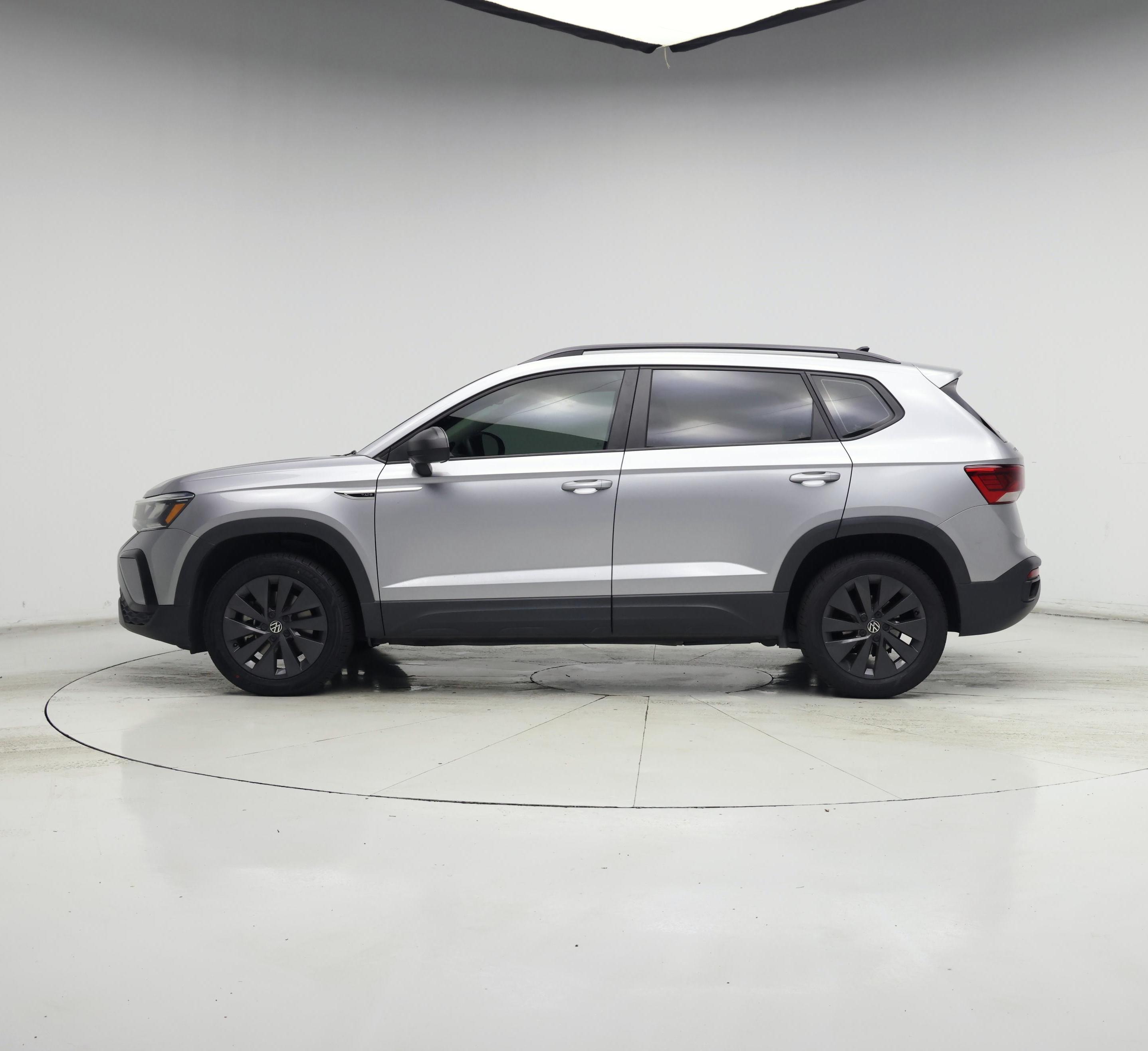 Thumbnail: 2023 Volkswagen Taos - 3