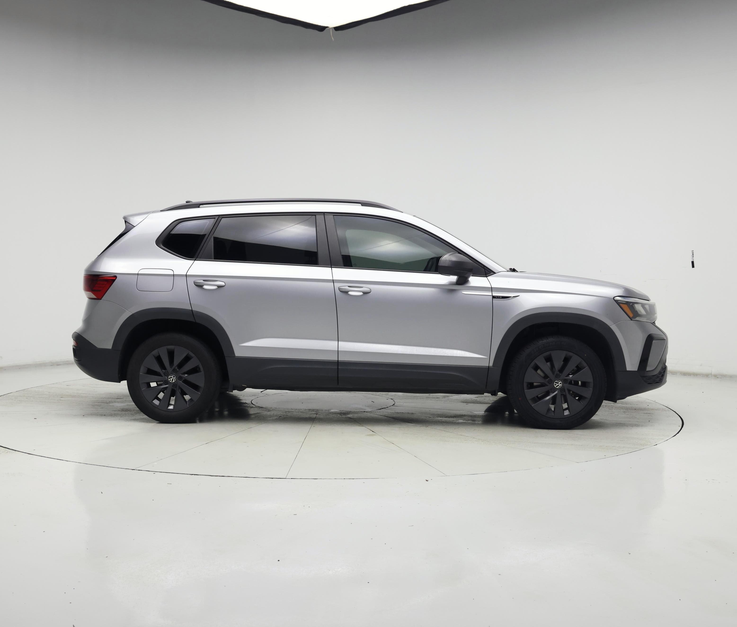 Thumbnail: 2023 Volkswagen Taos - 7