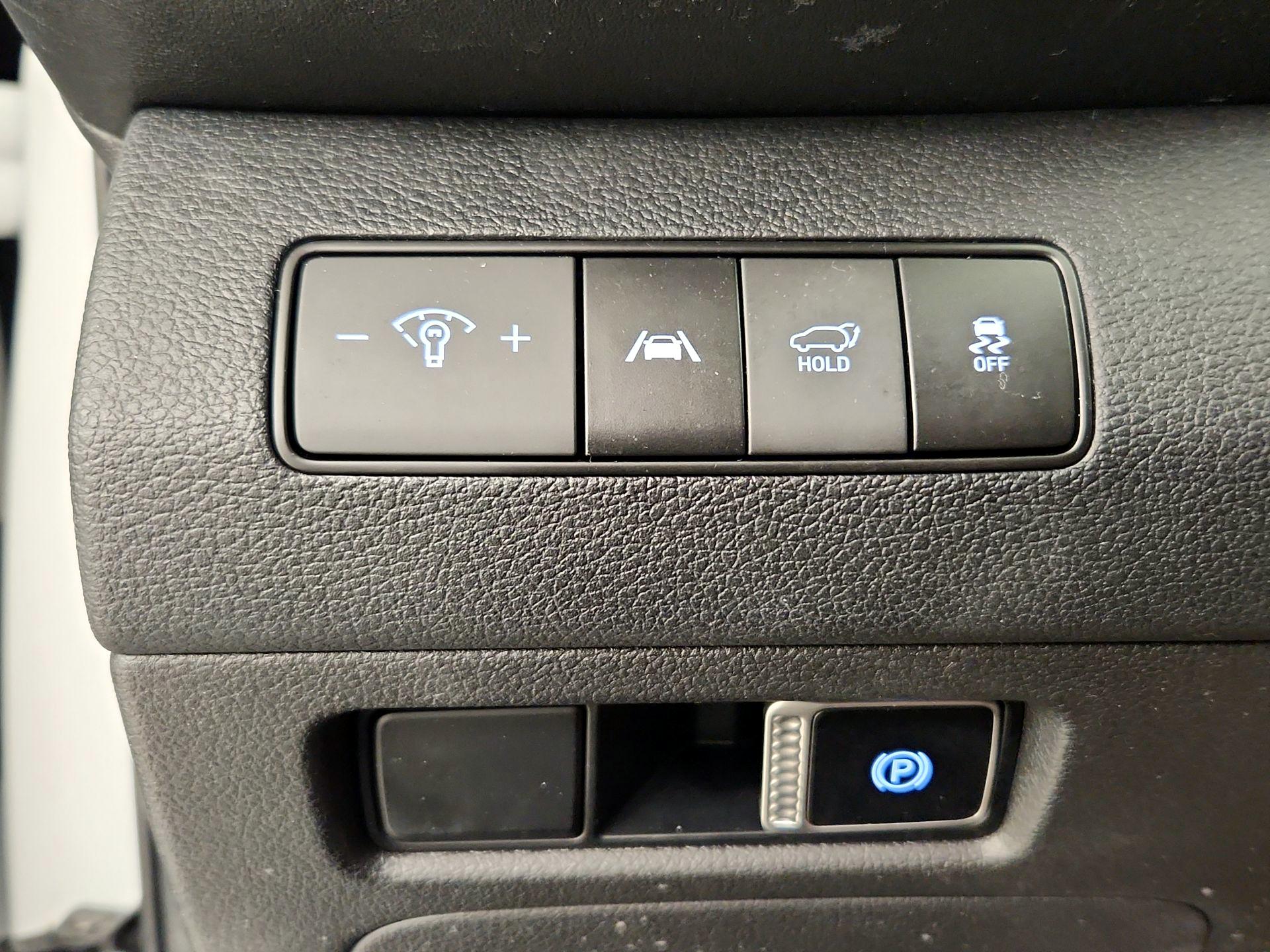 Thumbnail: 2023 Hyundai Santa Fe - 13