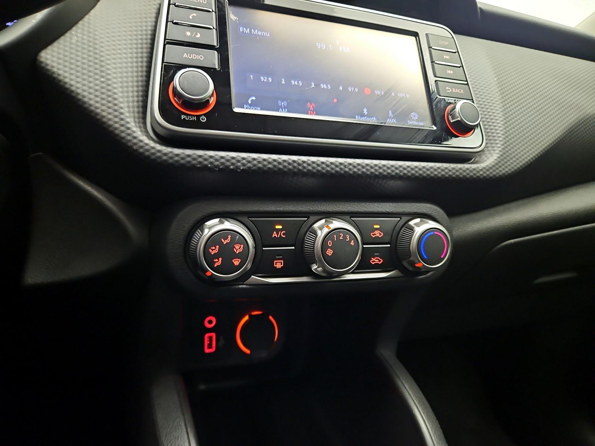 Thumbnail: 2023 Nissan Kicks - 15