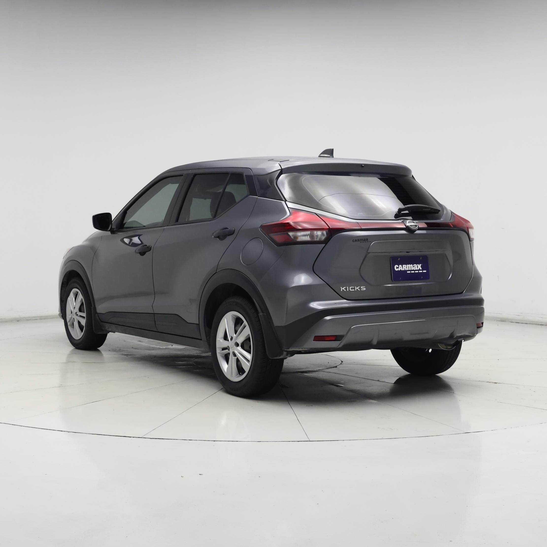 Thumbnail: 2023 Nissan Kicks - 2