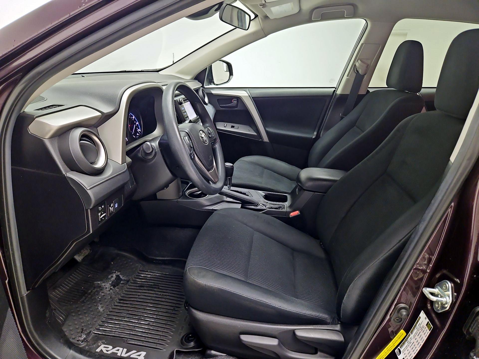 Thumbnail: 2018 Toyota RAV4 - 11