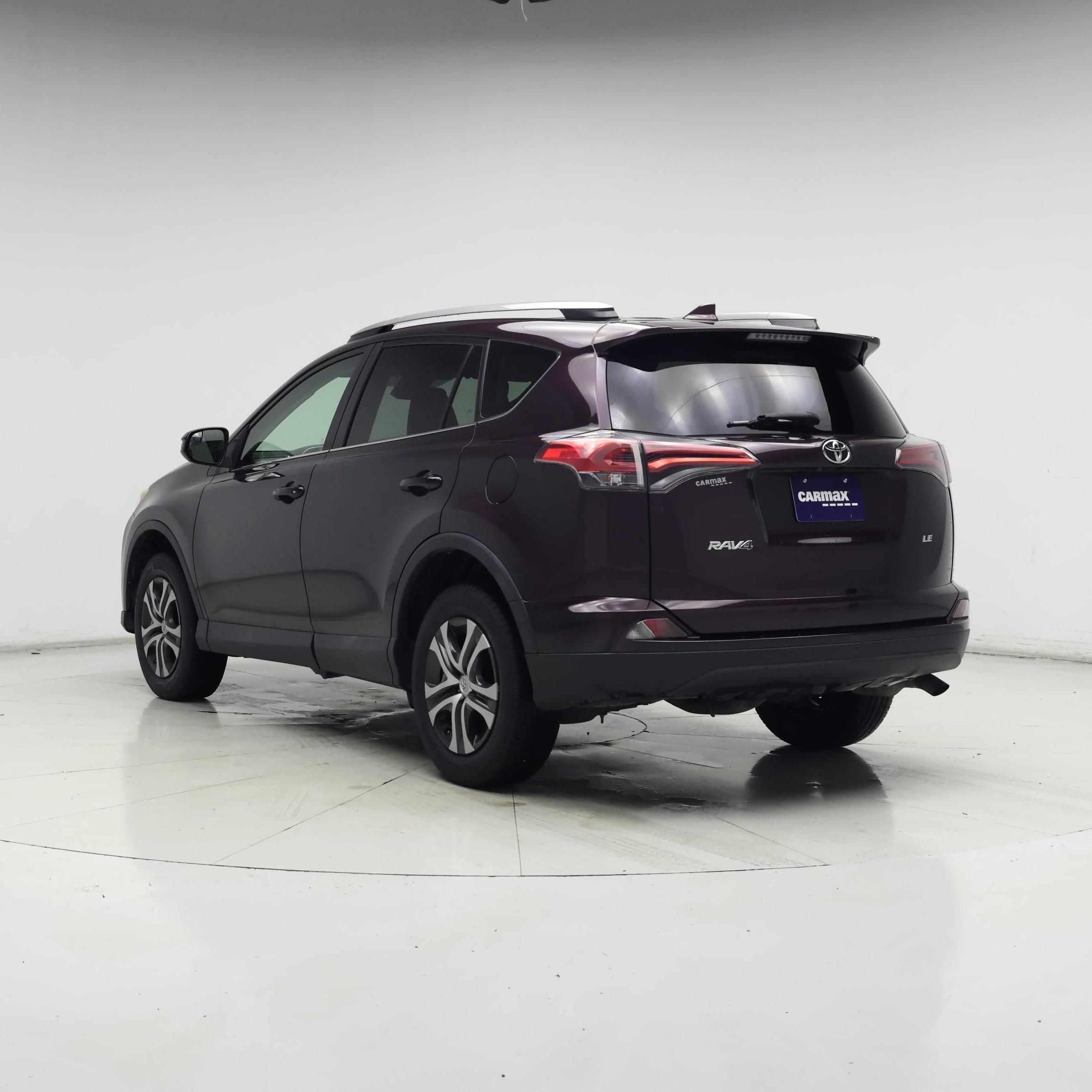 Thumbnail: 2018 Toyota RAV4 - 2