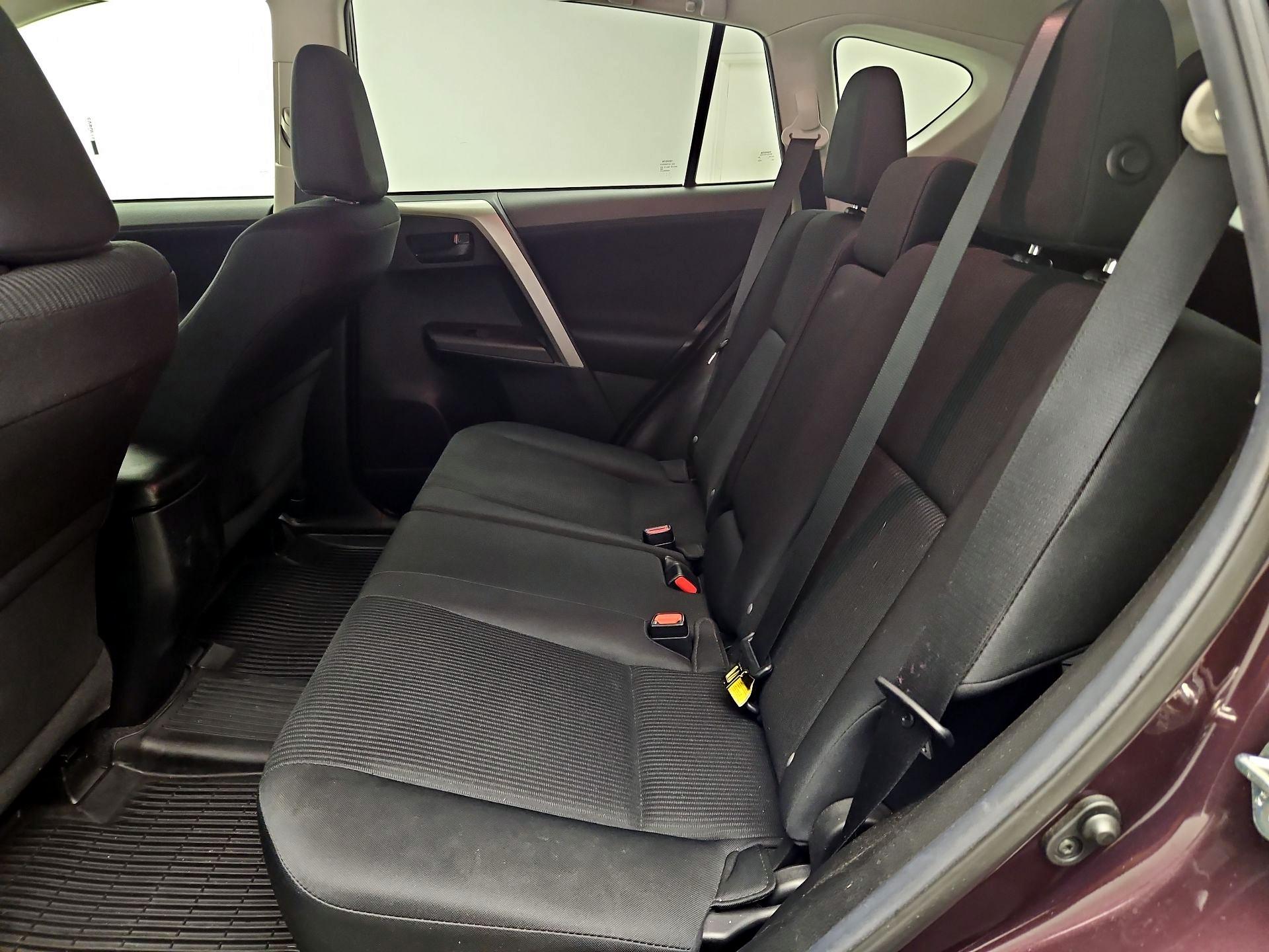 Thumbnail: 2018 Toyota RAV4 - 19