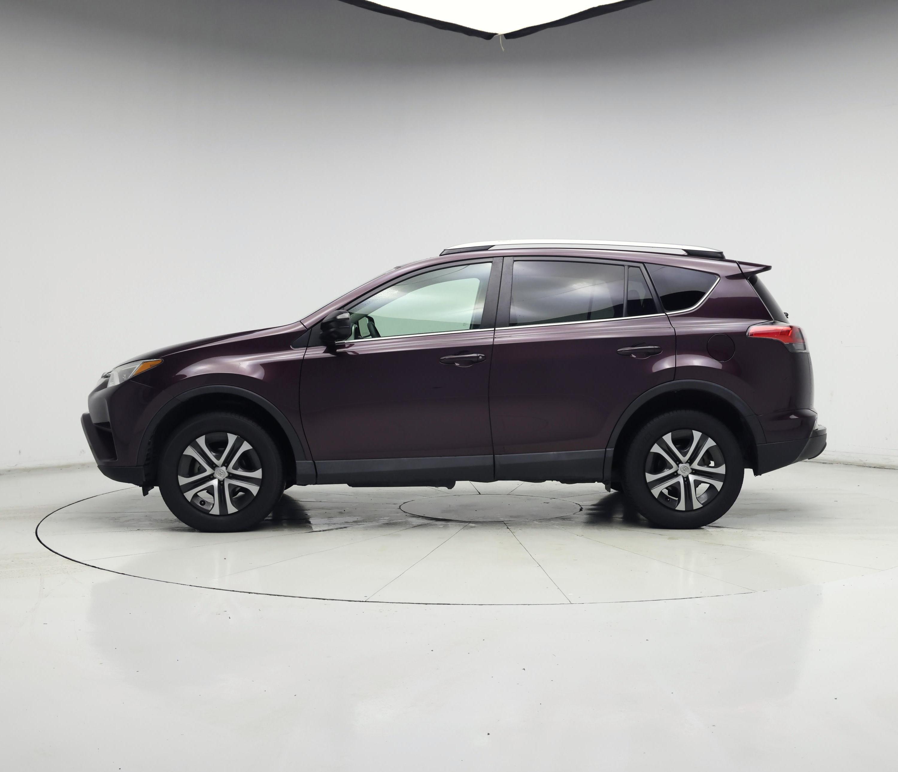 Thumbnail: 2018 Toyota RAV4 - 3