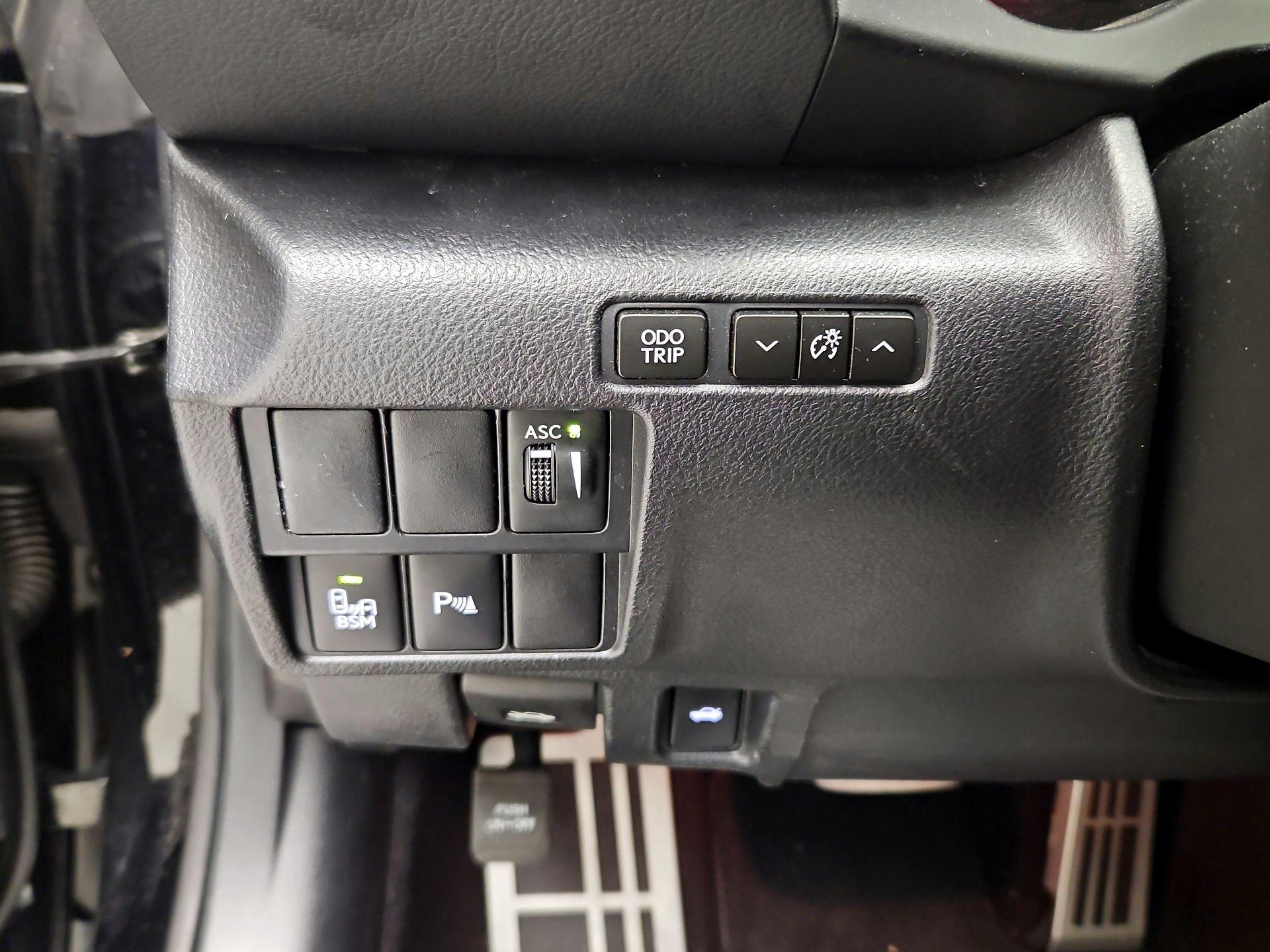 Thumbnail: 2016 Lexus RC - 13