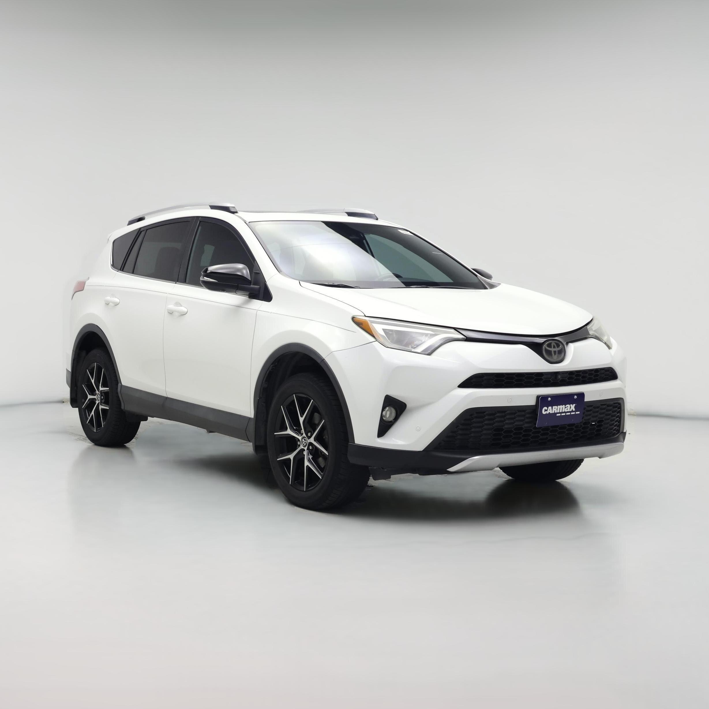 Thumbnail: 2016 Toyota RAV4 - 1