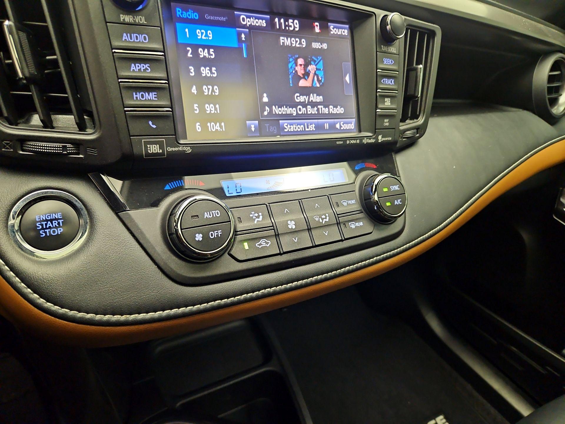 Thumbnail: 2016 Toyota RAV4 - 16