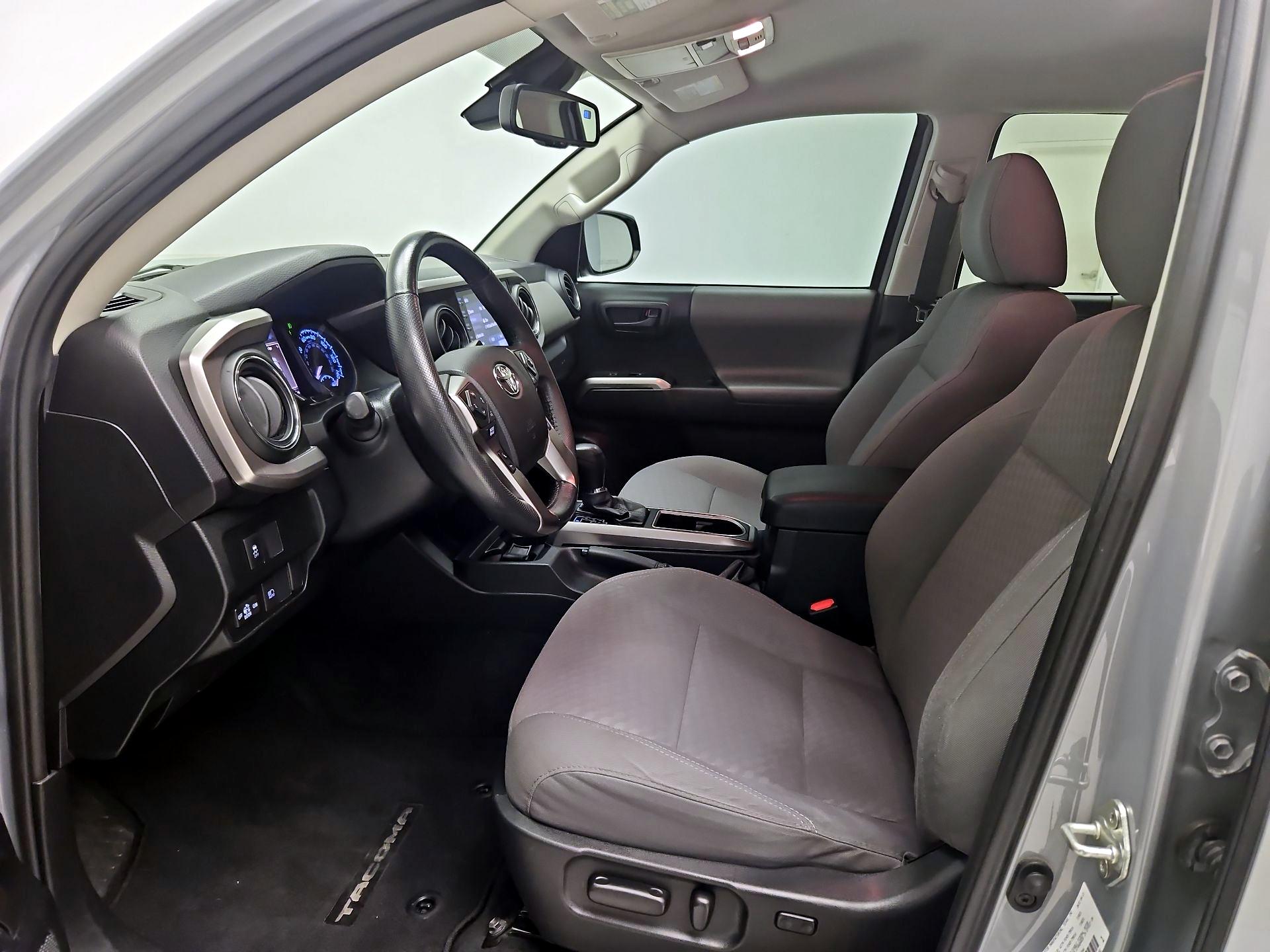 Thumbnail: 2021 Toyota Tacoma - 11