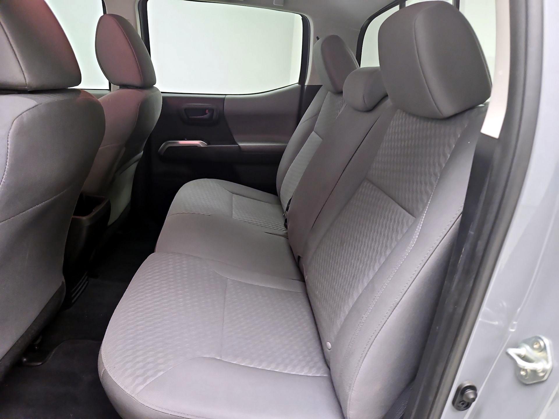 Thumbnail: 2021 Toyota Tacoma - 19