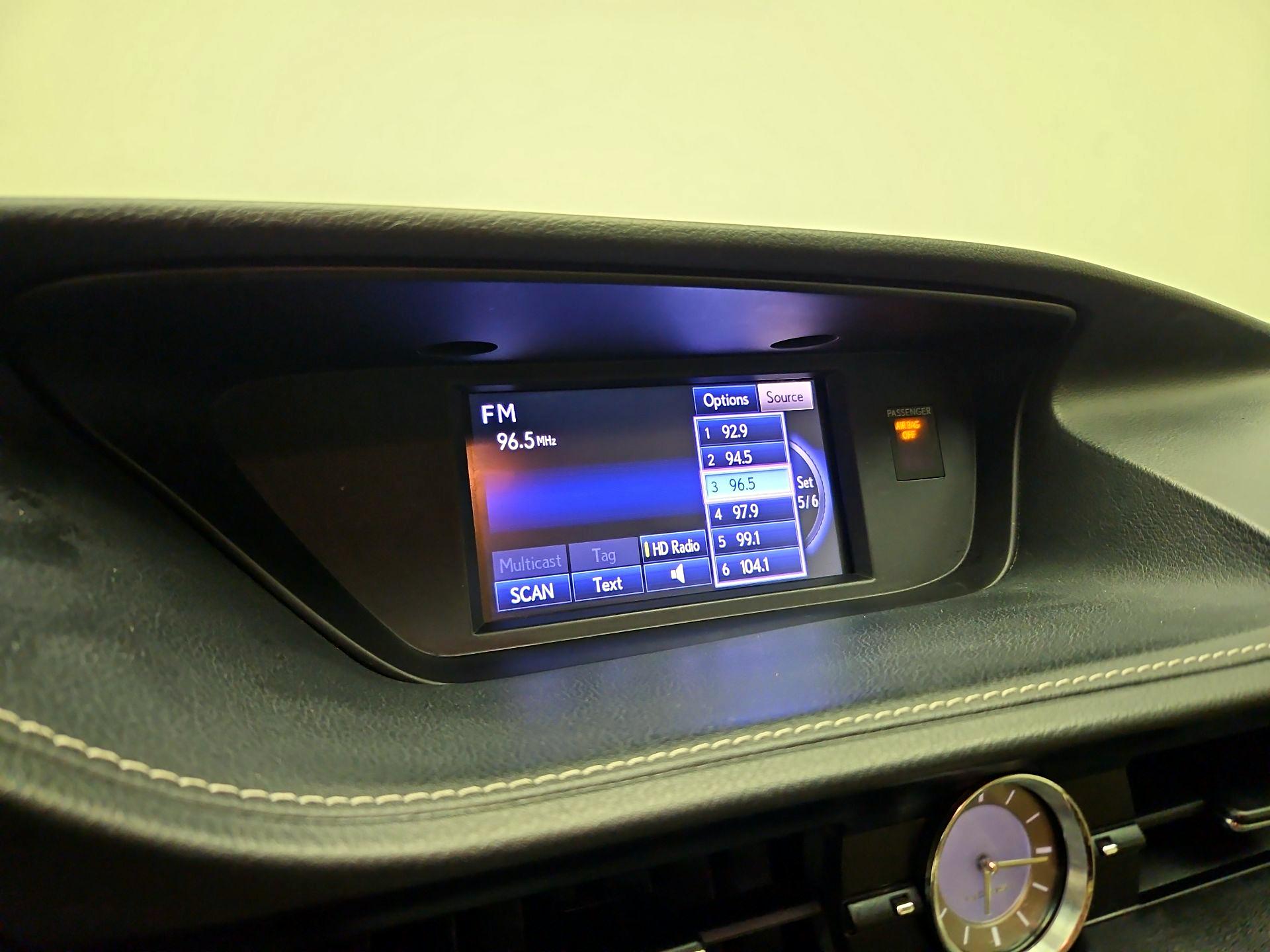 Thumbnail: 2014 Lexus ES - 15