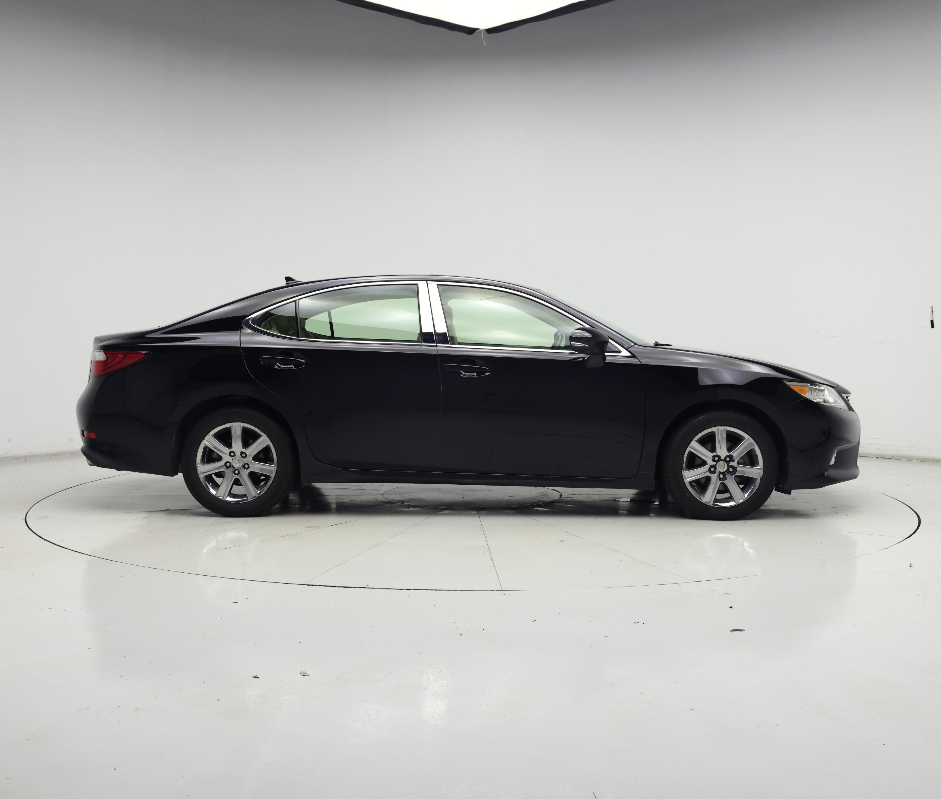 Thumbnail: 2014 Lexus ES - 7