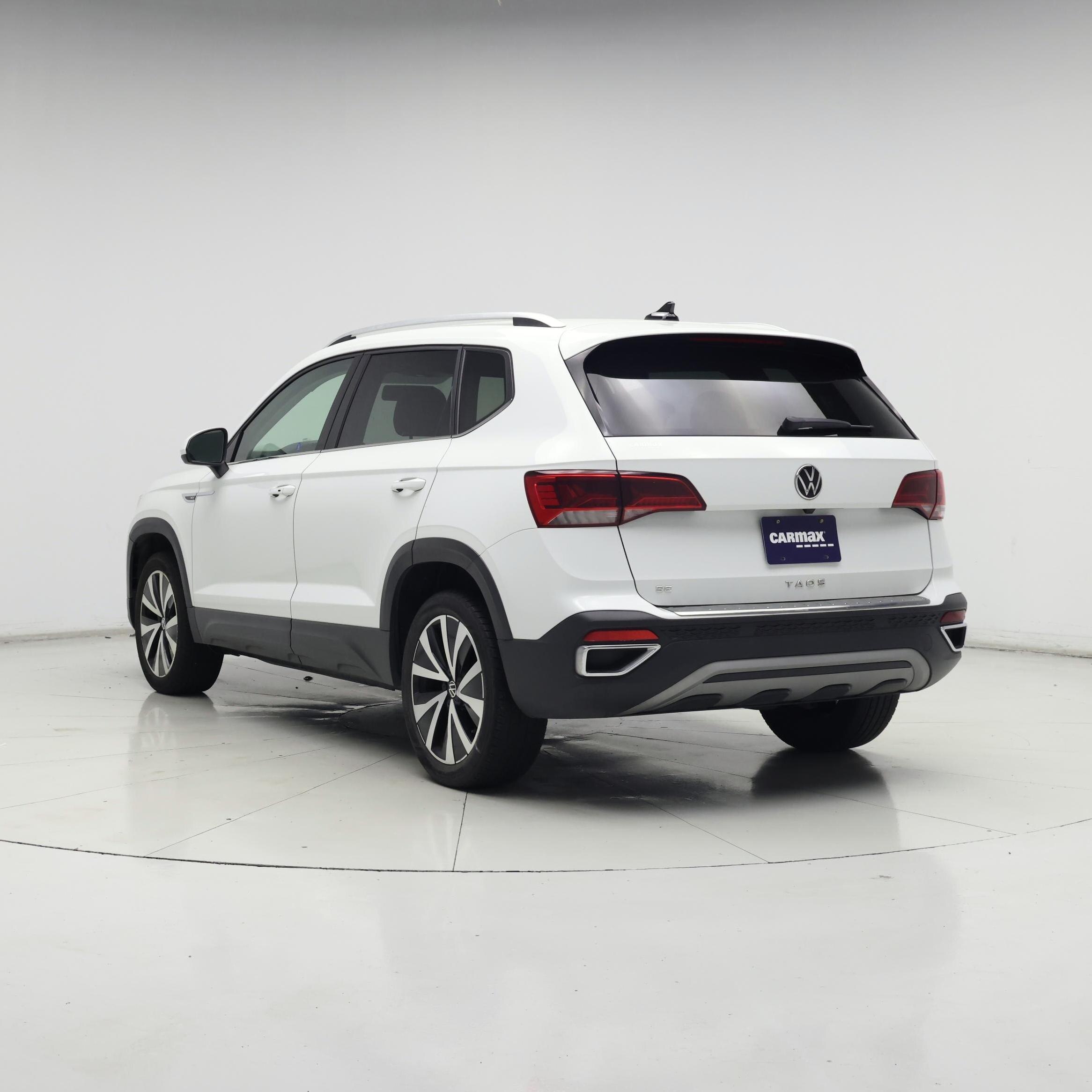 Thumbnail: 2022 Volkswagen Taos - 2