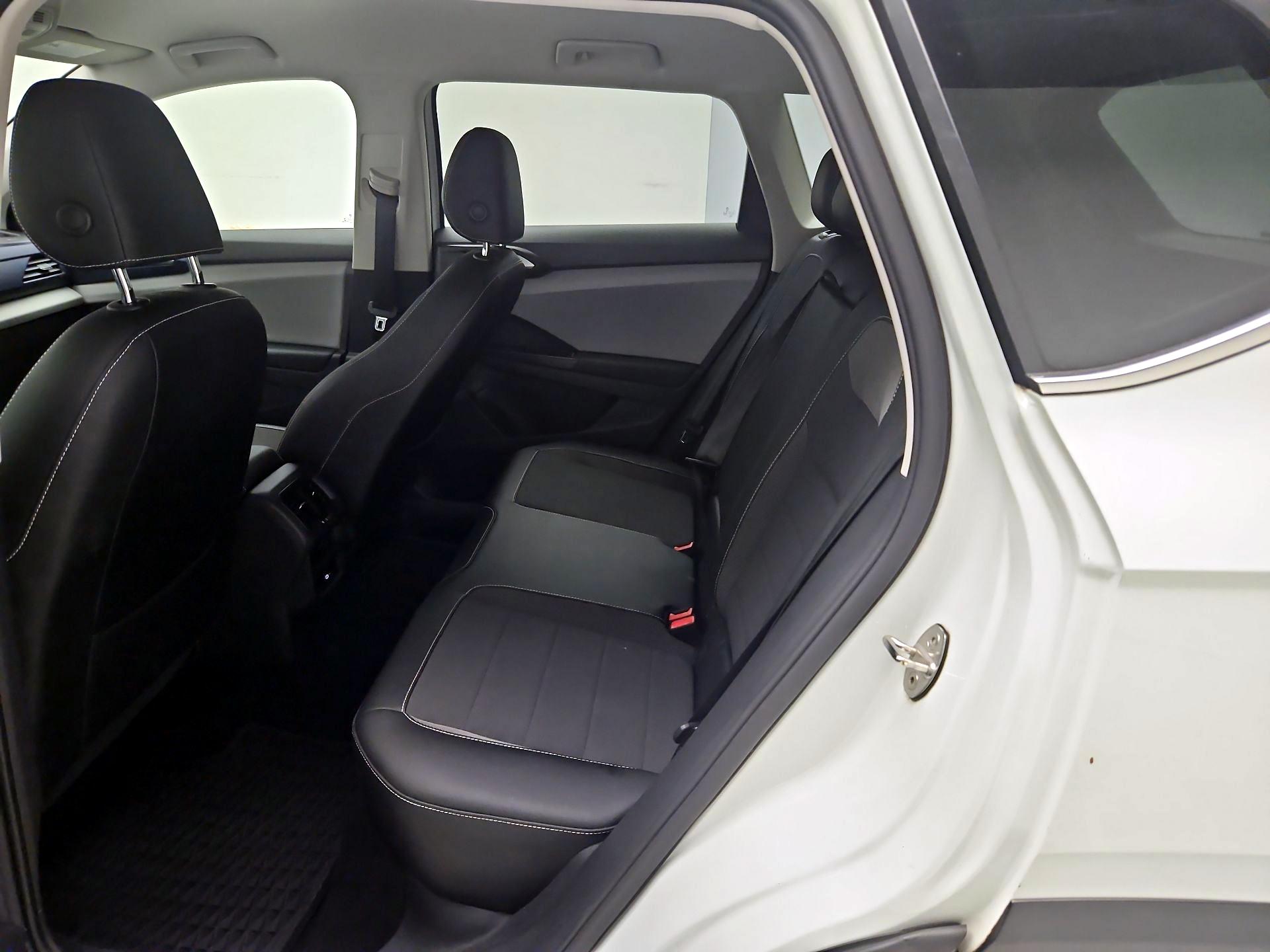 Thumbnail: 2022 Volkswagen Taos - 19