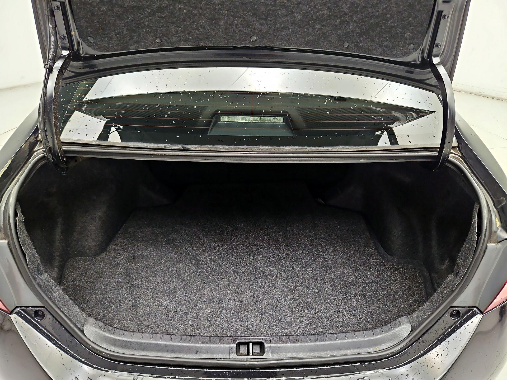 Thumbnail: 2014 Toyota Corolla - 18