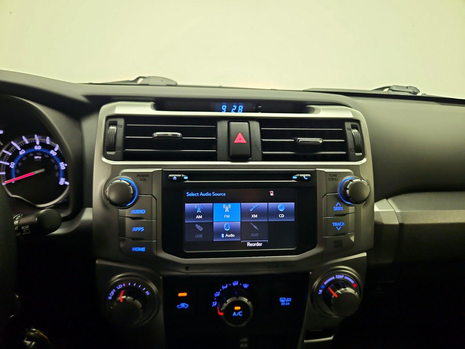 Thumbnail: 2016 Toyota 4Runner - 14