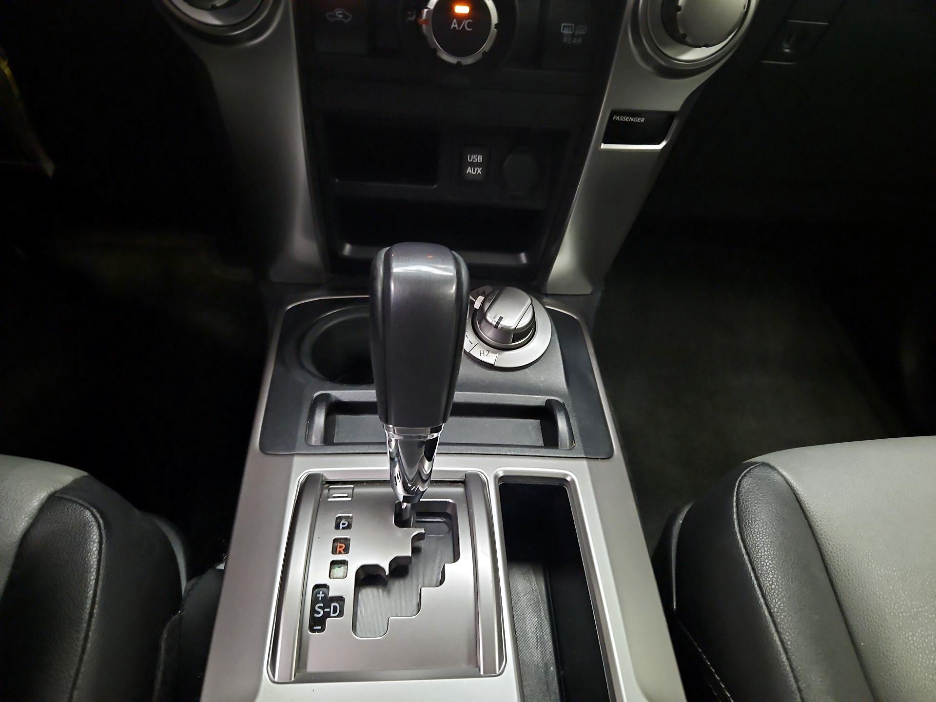 Thumbnail: 2016 Toyota 4Runner - 16