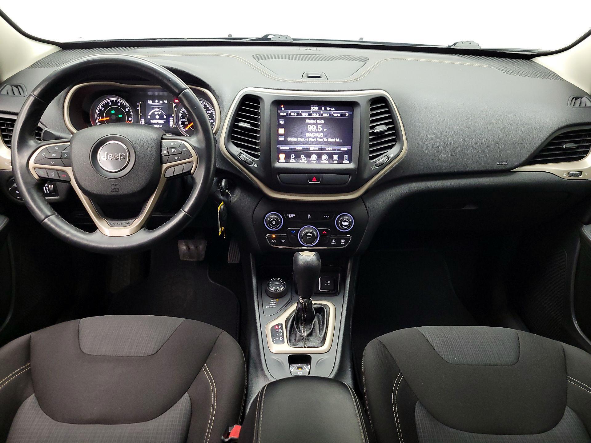 Thumbnail: 2015 Jeep Cherokee - 9