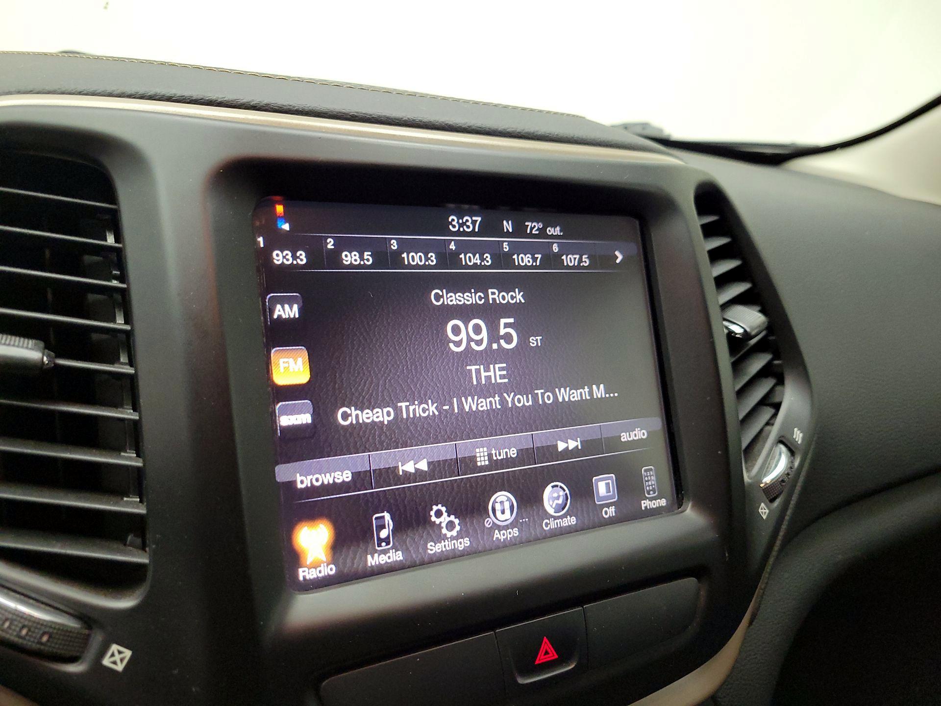 Thumbnail: 2015 Jeep Cherokee - 15